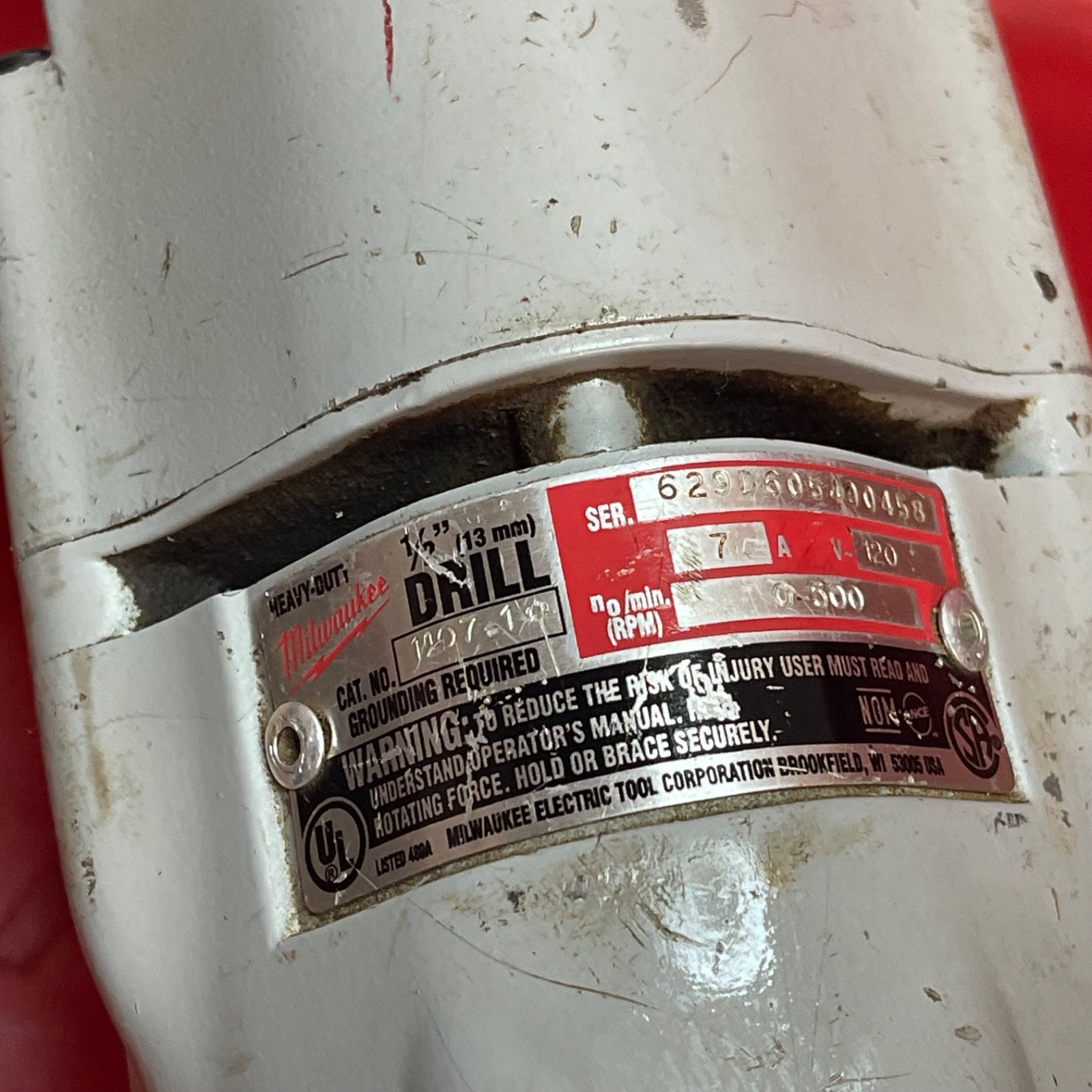 Milwaukee 1107-1 1/2» Corded Right Angle Drill with case