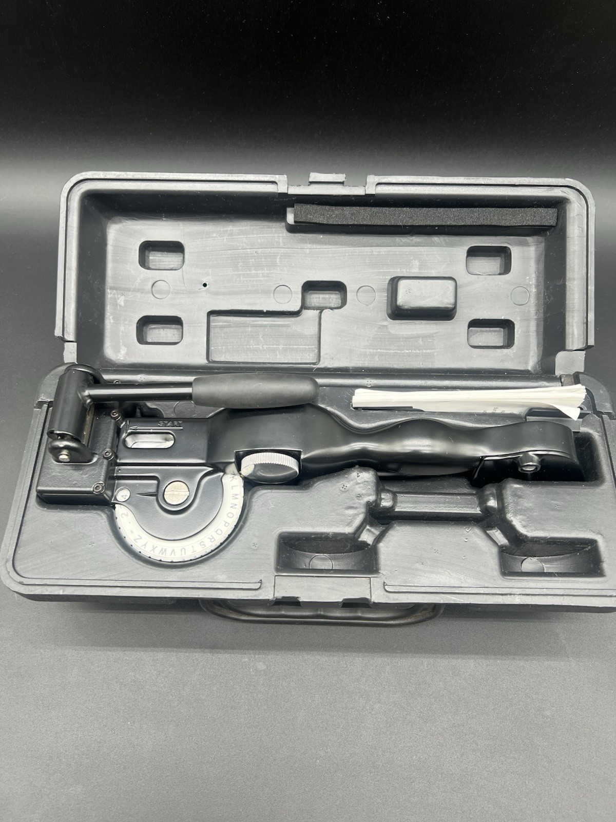 Dymo Rhino M1011 Industrial Metal Tape Embosser – Tested – Read