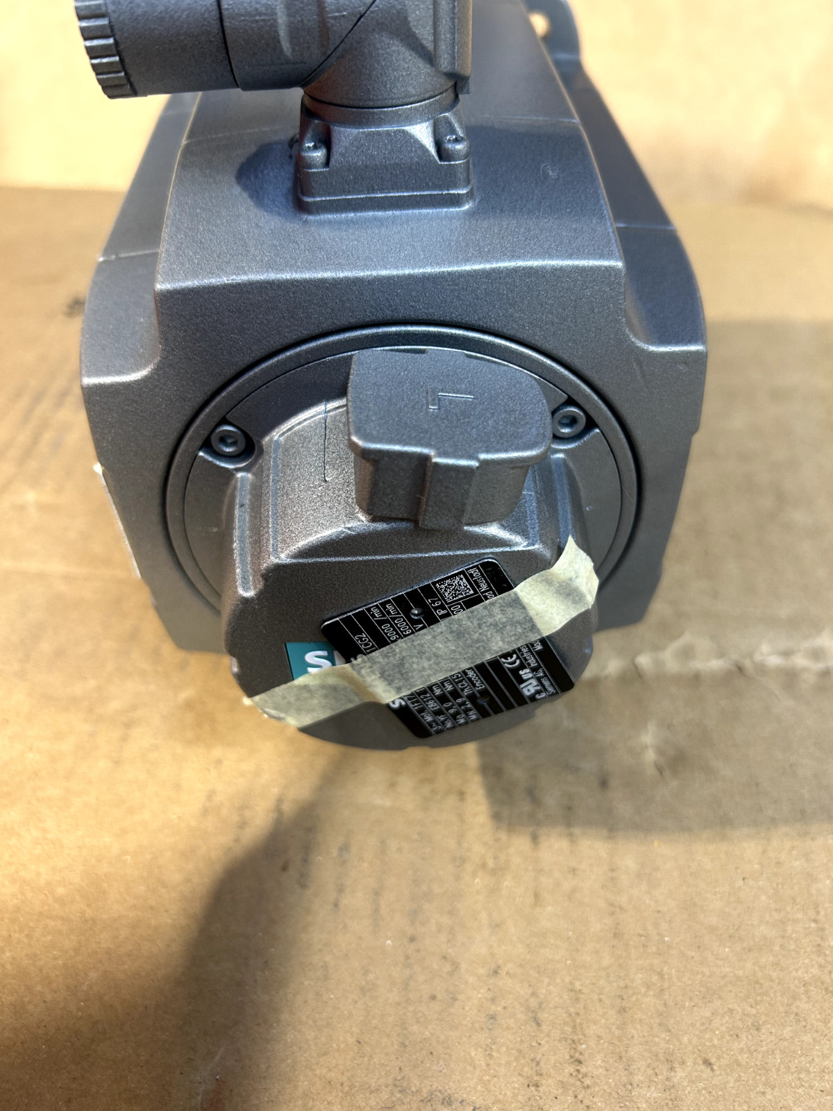 SIEMENS 1FT7064-5AK71-1CG2 SERVO MOTOR 6000 RPM 2.59KW NEW