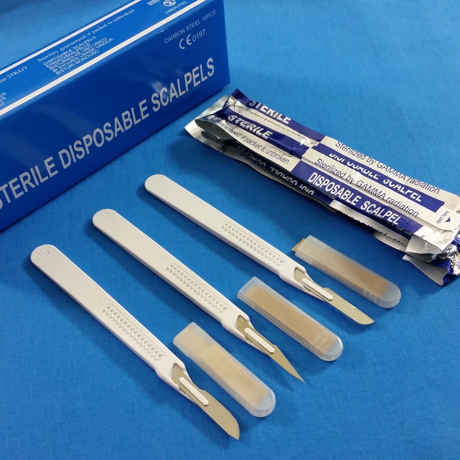9 pcs DISPOSABLE STERILE SURGICAL SCALPELS #10 #11 #16 GRADUATED PLASTIC HANDLE