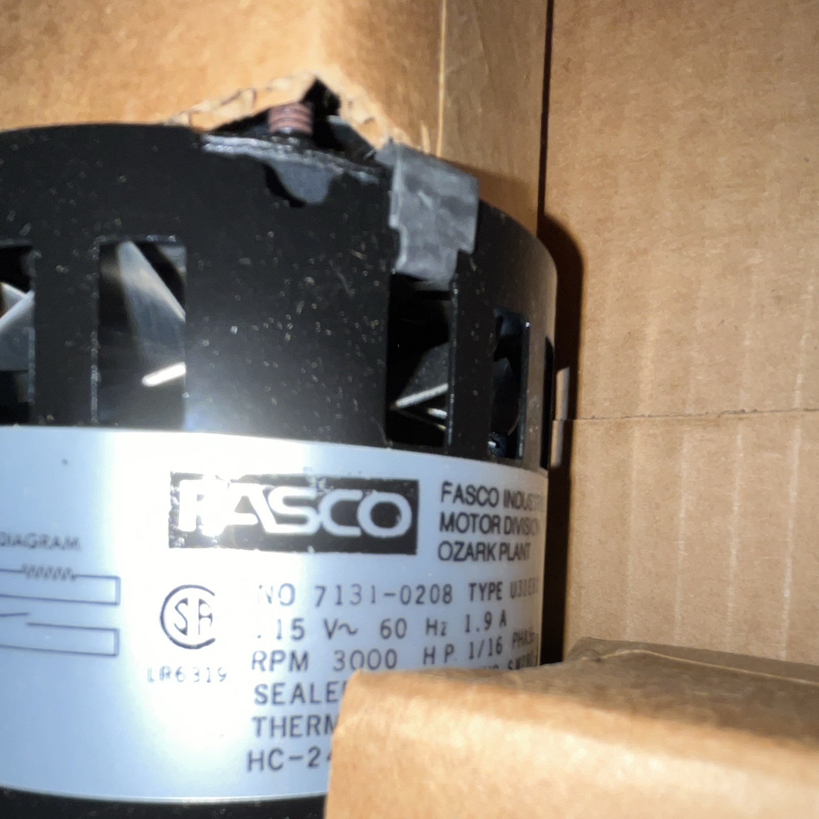 FASCO 7131-0208 / HC24AU600 115V 1/6 HP 3000 RPM 1.9A Carrier Motor