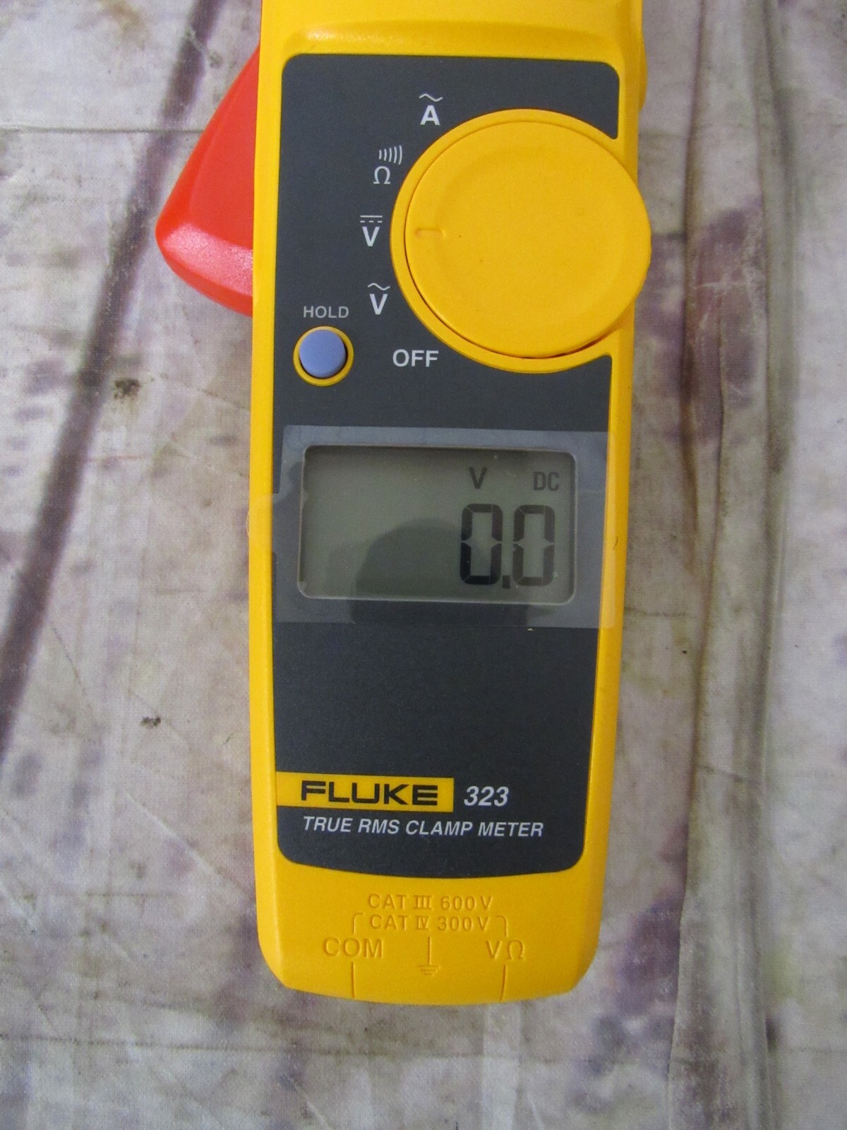 Fluke True-RMS clamp meter 323