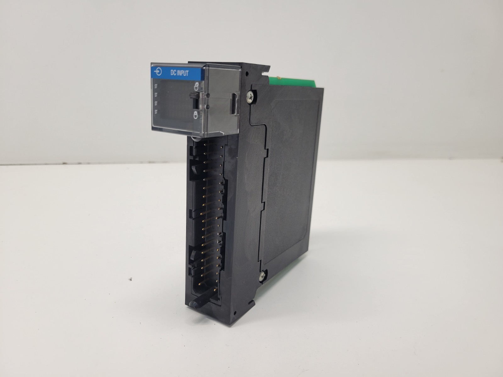 GOOD USED! ALLEN-BRADLEY DC 32PT INPUT MODULE 1756-IB32/A *NO TERMINAL*