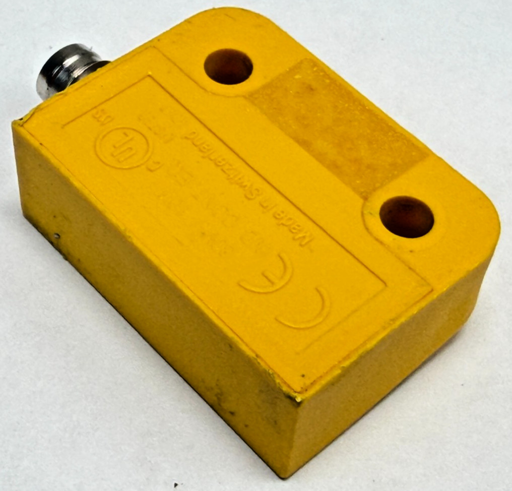 Set Pilz PSEN 1.1p-20 & PSEN 1.1-20 Non Contact Safety Switch, 524120, 514120