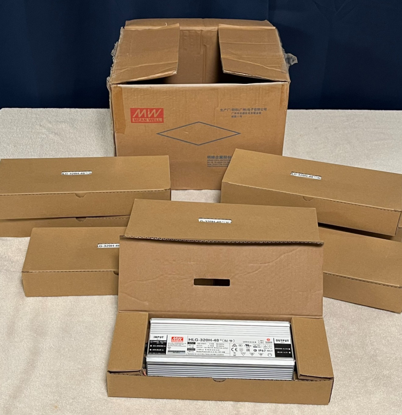 8-Pack Mean Well HLG-320H-48 LED Driver 48V 320W IP67 CC / CV 6.7A Power Supply