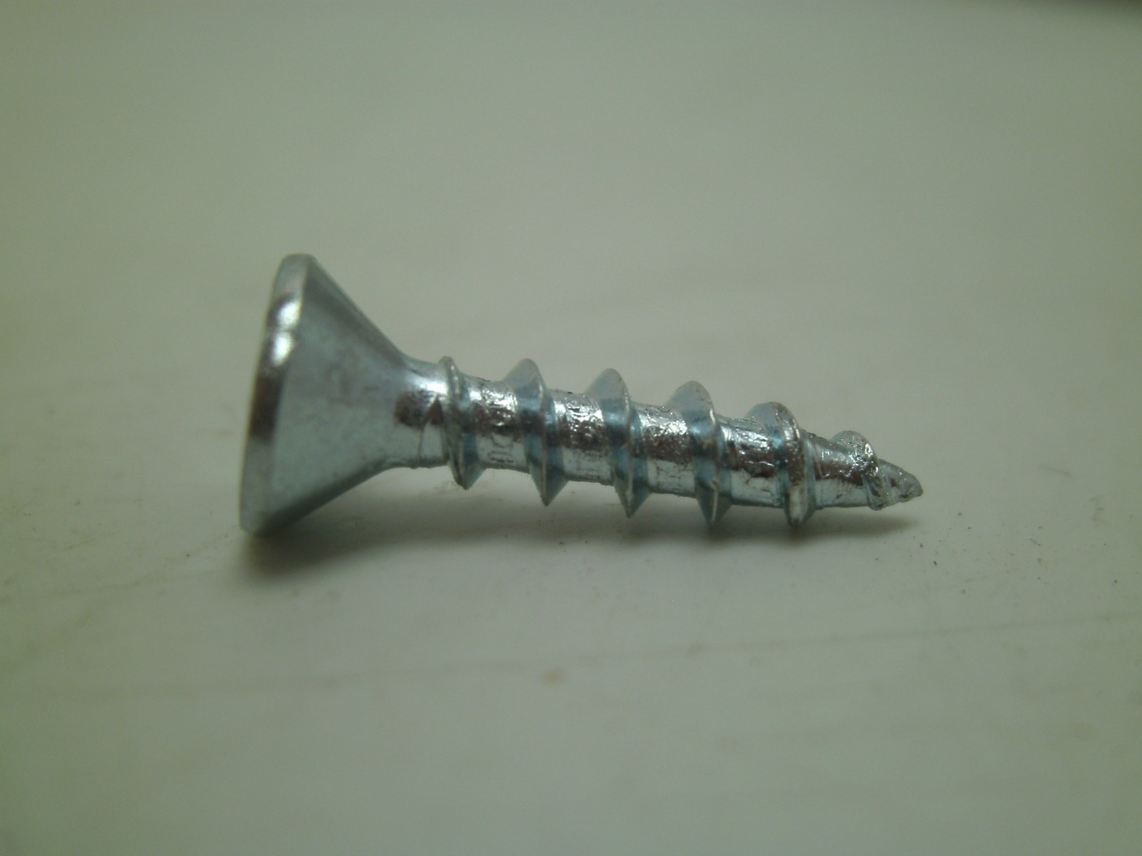 100 NEW #6 X 5/8″ COUNTERSUNK FLAT HEAD T17 TIP SQUARE DRIVE WOOD SCREW ZINC NC