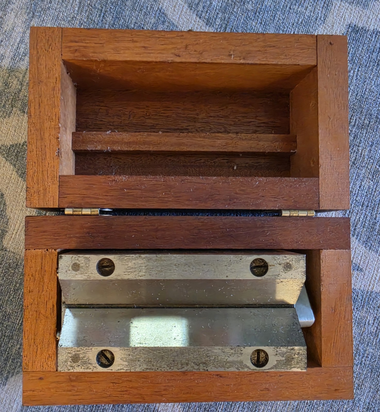 Brown & Sharpe Magnetic Mag V-Block Model 750-D In Box