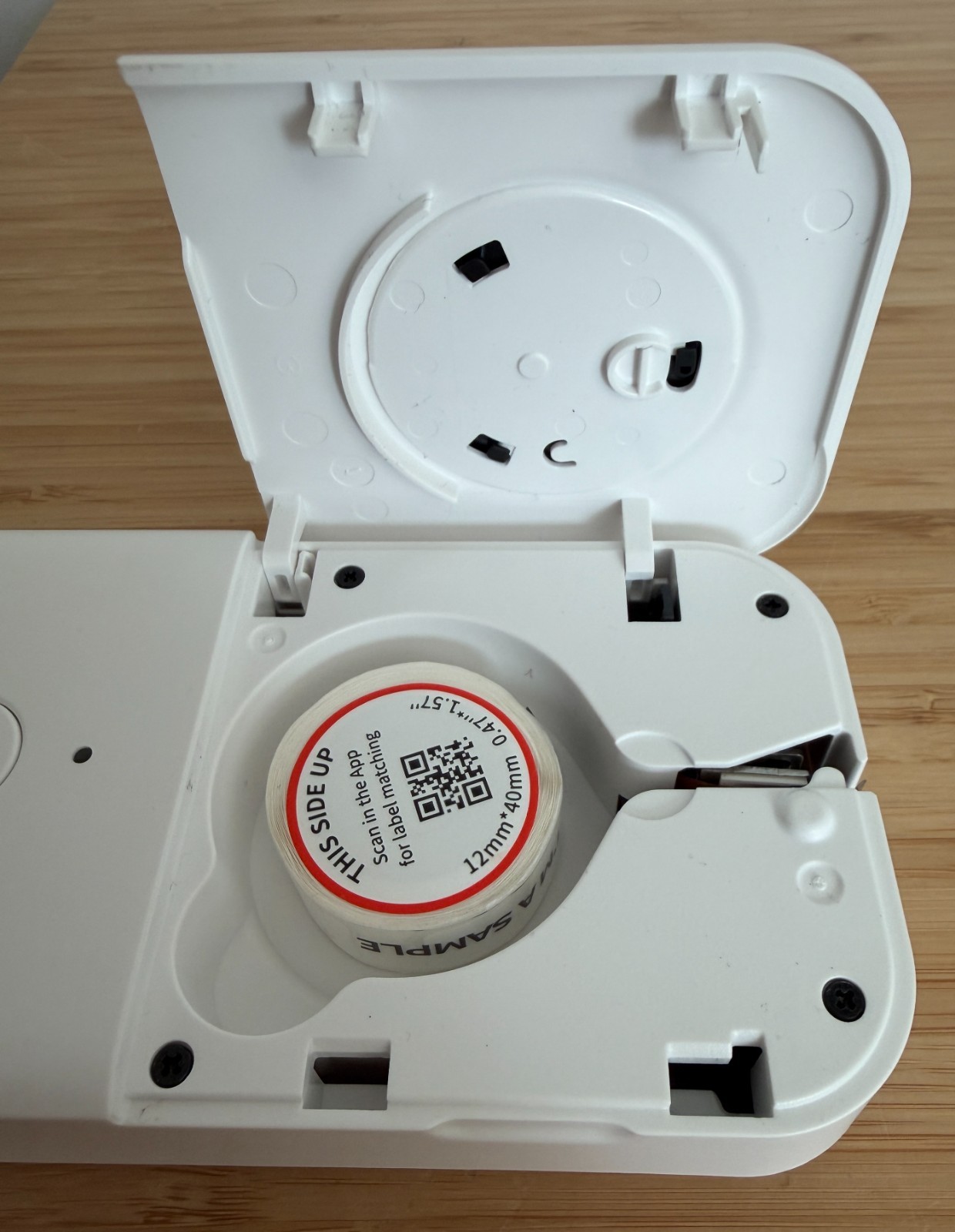 Phomemo D30 Smart Mini Label Maker White *OPEN BOX* + Sample Paper & Cord app
