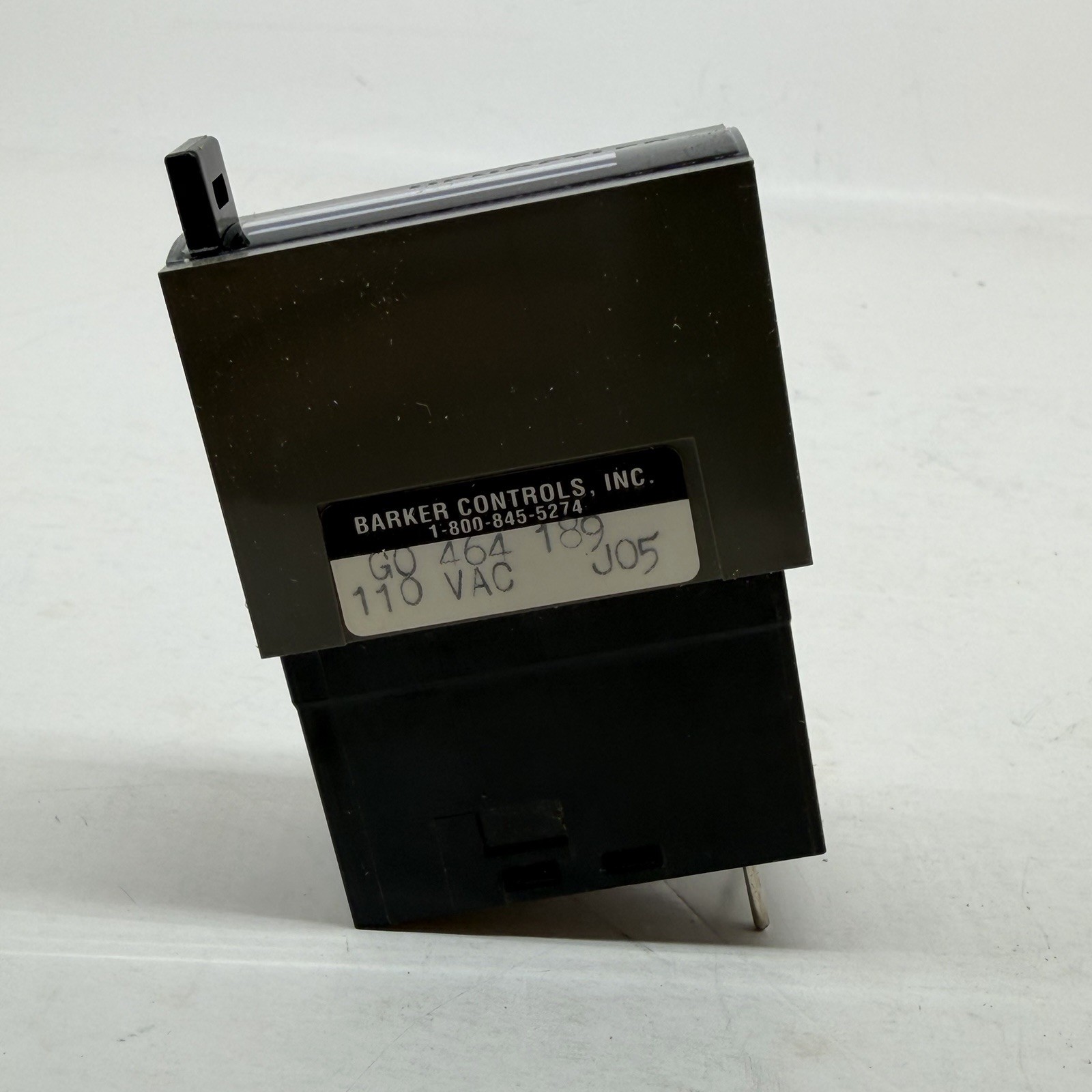 NEW IN BOX Barker Controls Hengstler COUNTER G0 464 189 110VAC
