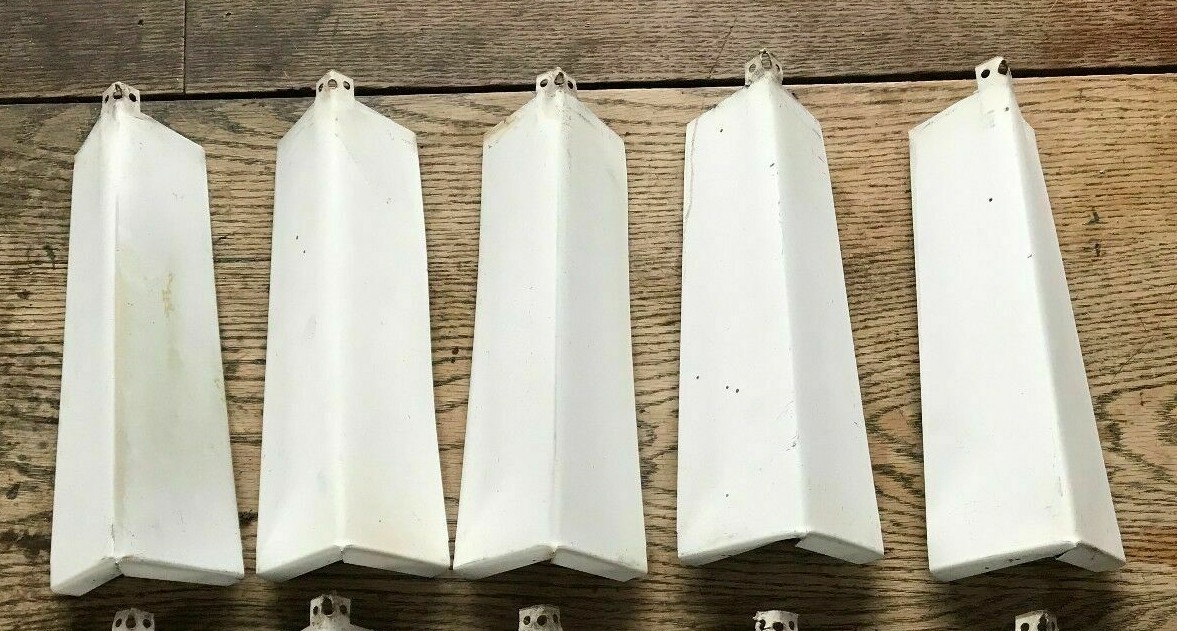 5 – NEW Aluminum Outside Siding Corner 8 Inches 5 Nails Included FREE SHIPPING