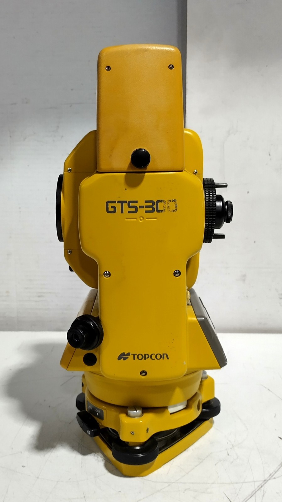 Topcon GTS-300 / GTS-304 7.2V DC Professional Electronic Survey Total Station