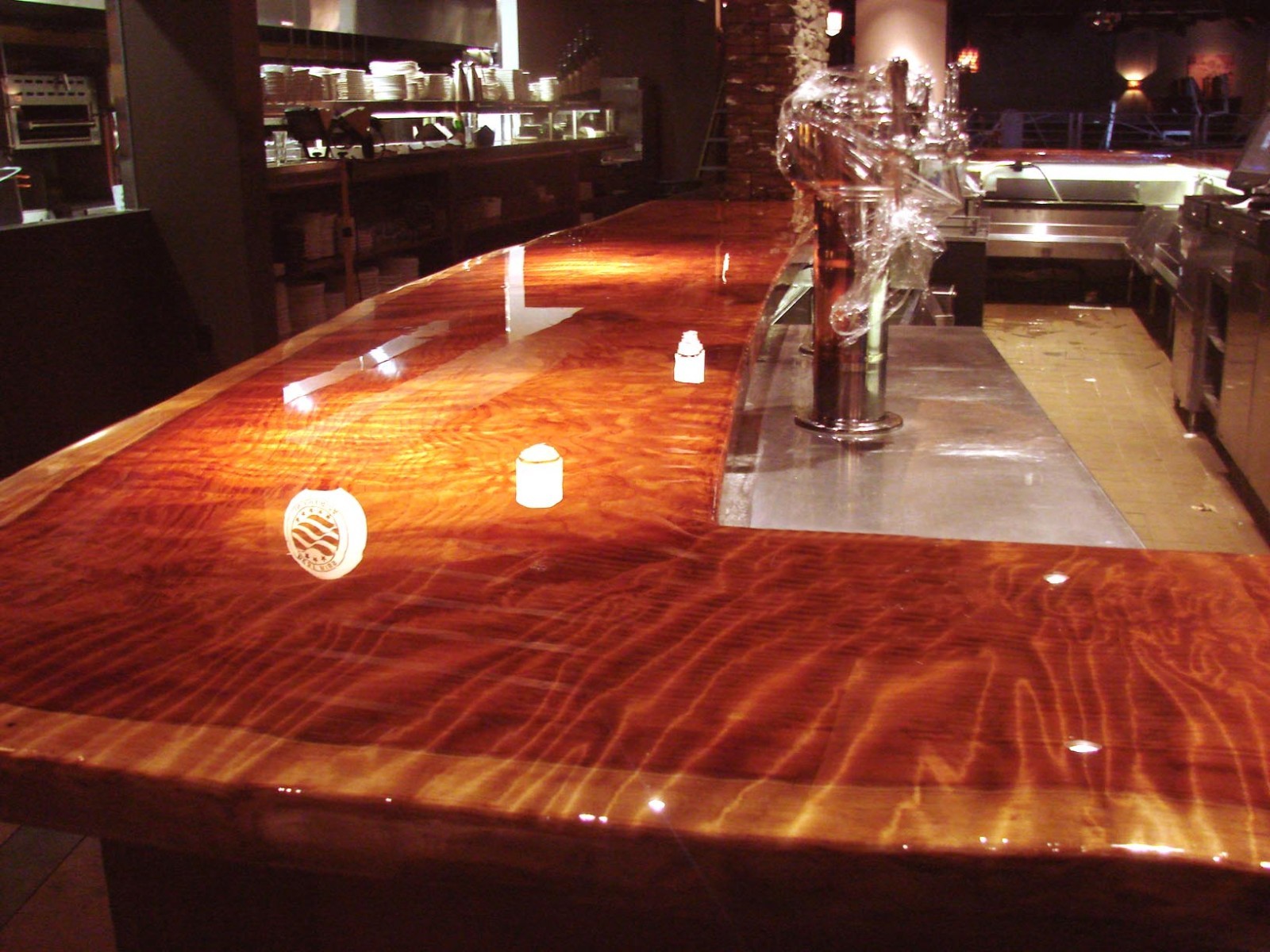 EPOXY RESIN 4 COMMERCIAL BAR TOP TABLETOP HARD & DURABLE CRYSTAL CLEAR COATING