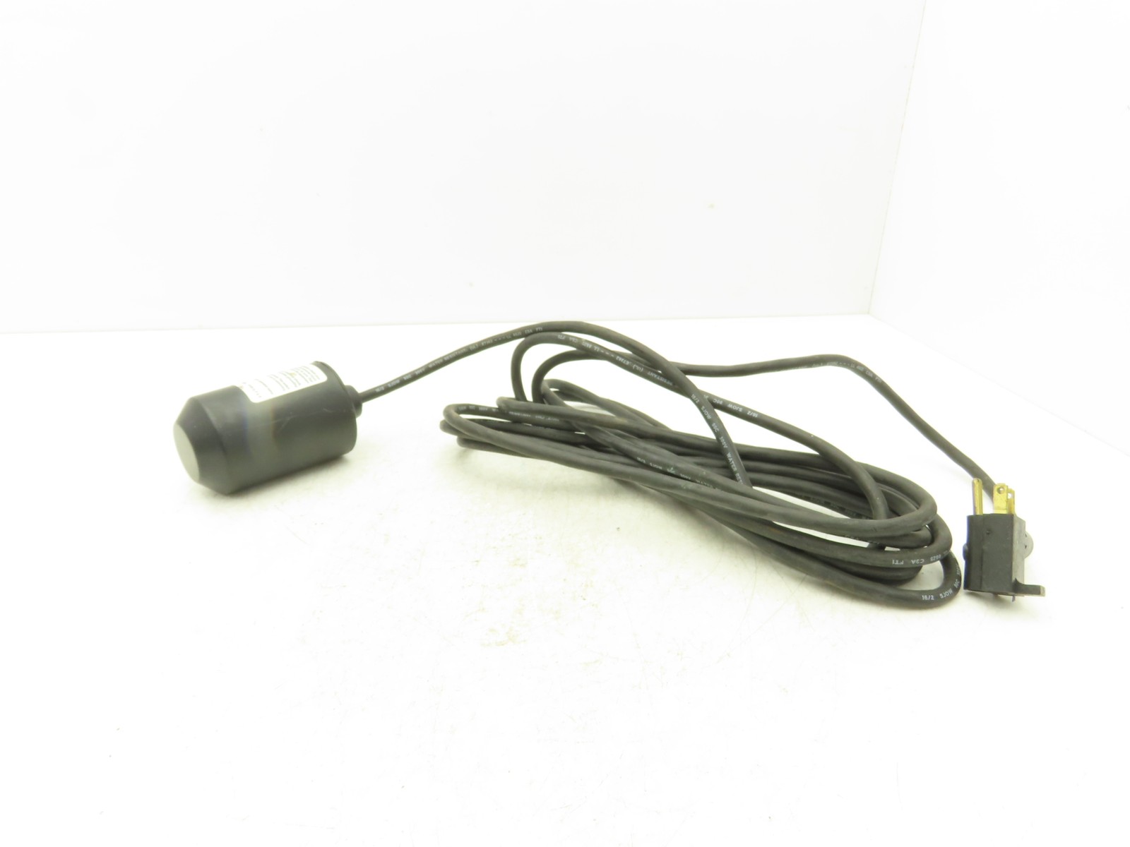 MDI GF10W20F1 Mechanical Float Switch 120VAC 20′ Cord Pump Duty Normally Open