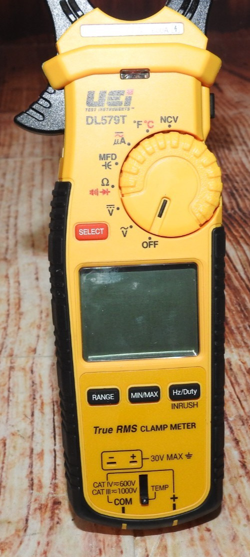 UEi DL579T Digital Clamp Meter WITH CASE, LEADS ((((STILL HAS PLASTIC ON IT!!))