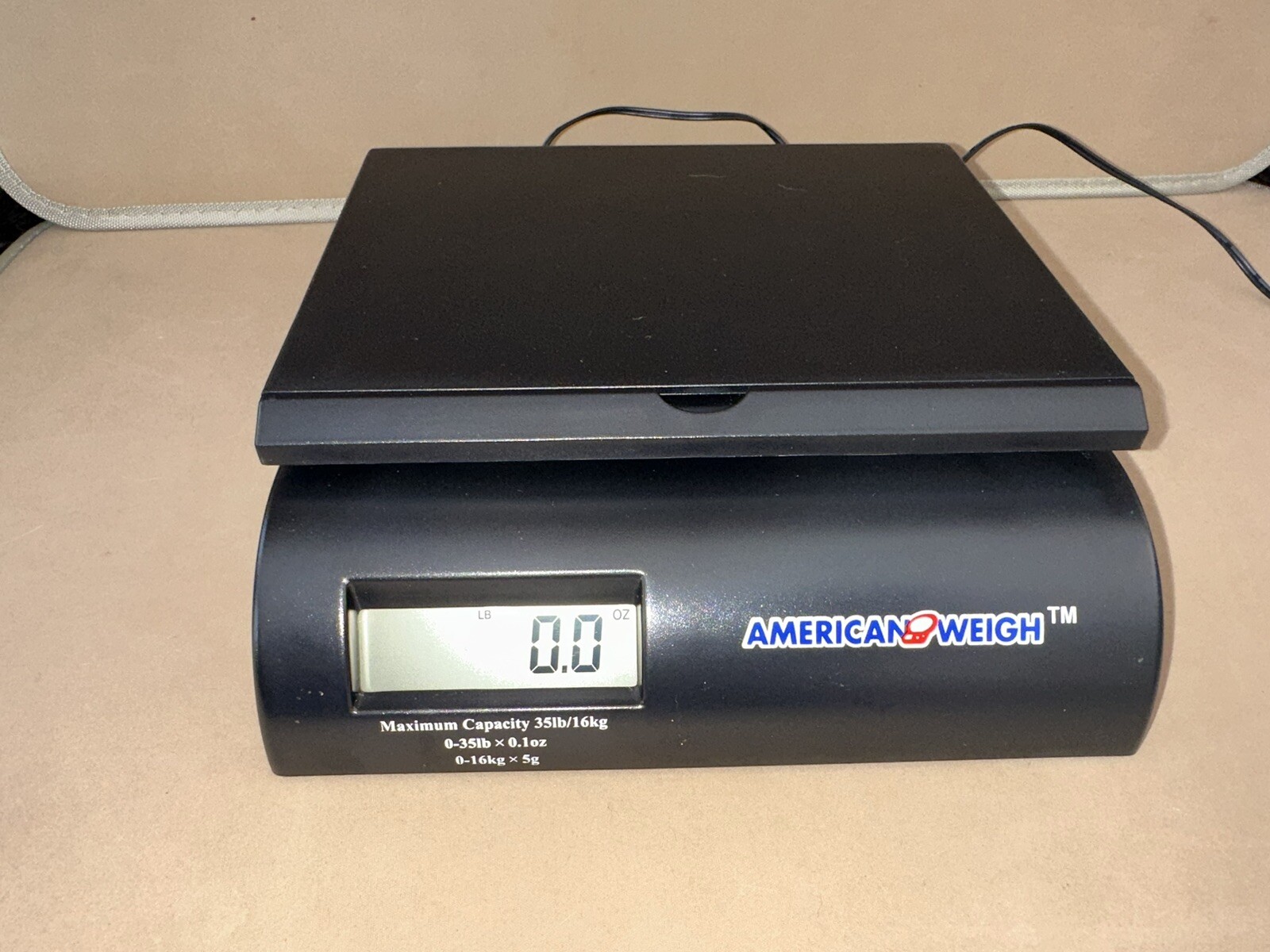 American Weigh AMW-822 Digital Postal Shipping Scale 35lb x 0.1oz Parcels