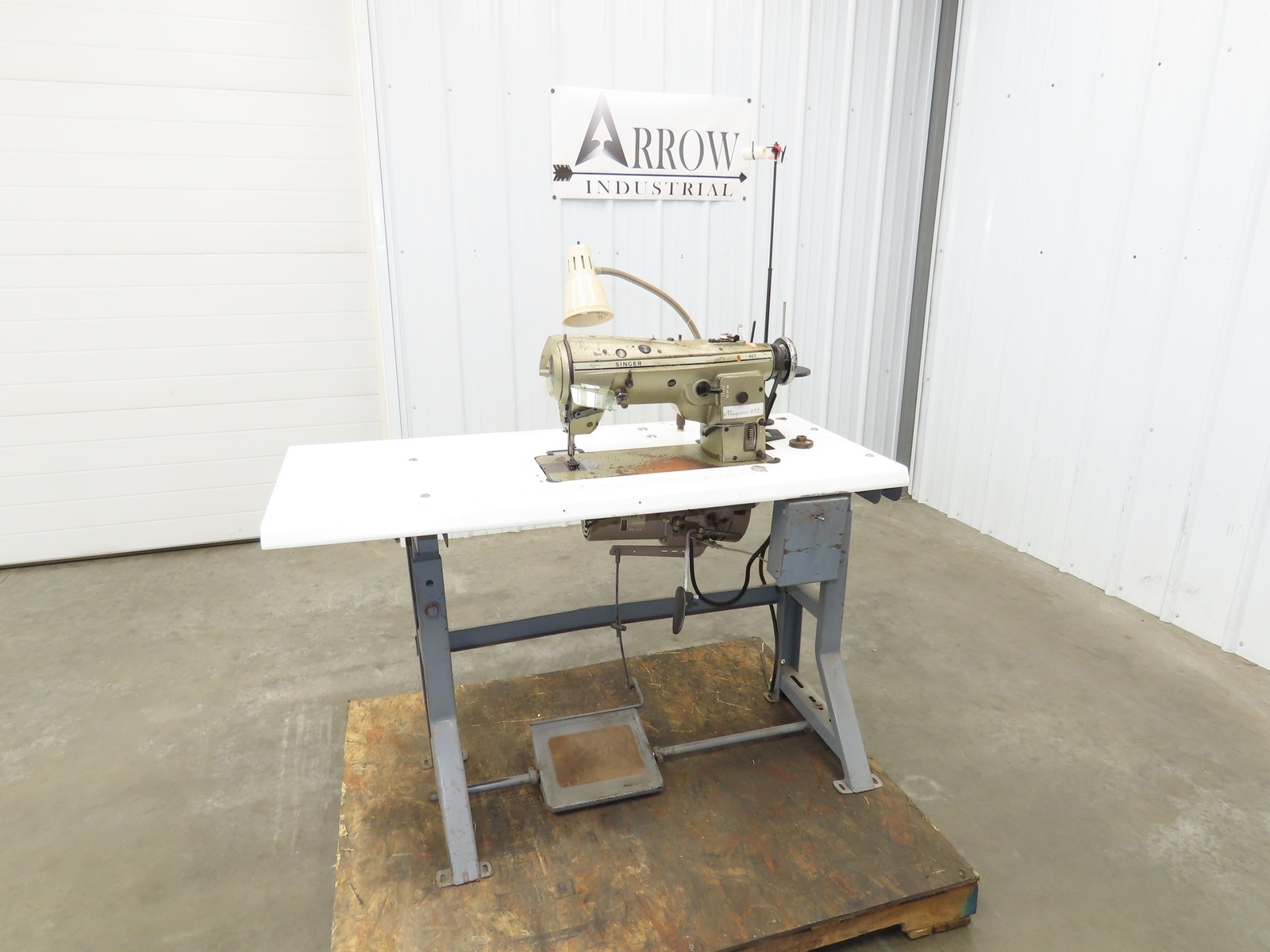 Singer 457 Industrial Sewing 3-step Zig Zag Rotary Take-up Machine 220VAC 3Ph