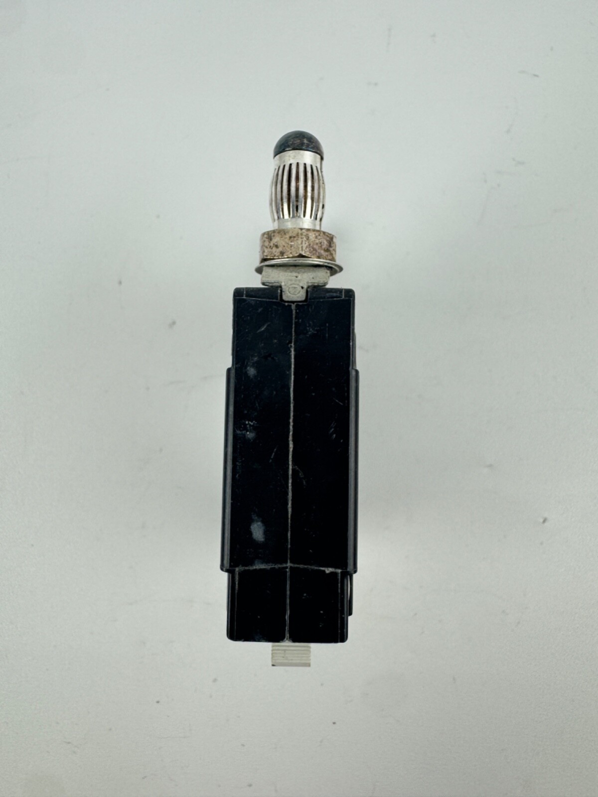 AIRPAX LELK1-1RS4-30452-30 30A Bullet Circuit Breaker