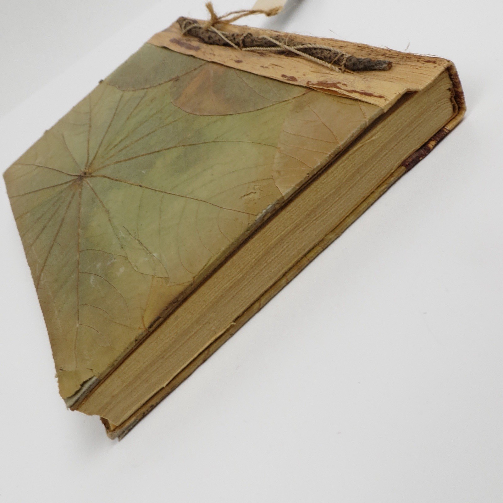 Vtg Blue Handworks Handmade Journal/Sketchbook – Leaf Cover/Bamboo Indonesia NOS