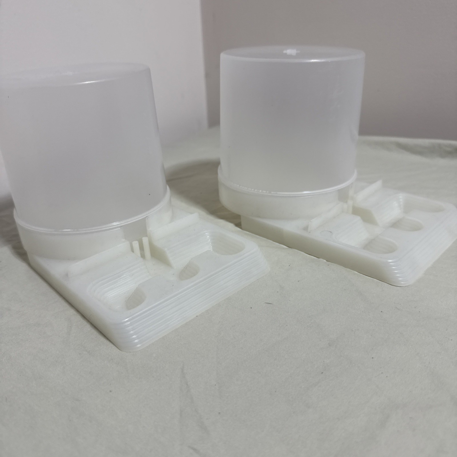 2 PK Bee Sugar Water Dispenser, Bees Hive Frame Entrance Feeder USA Company 32oz