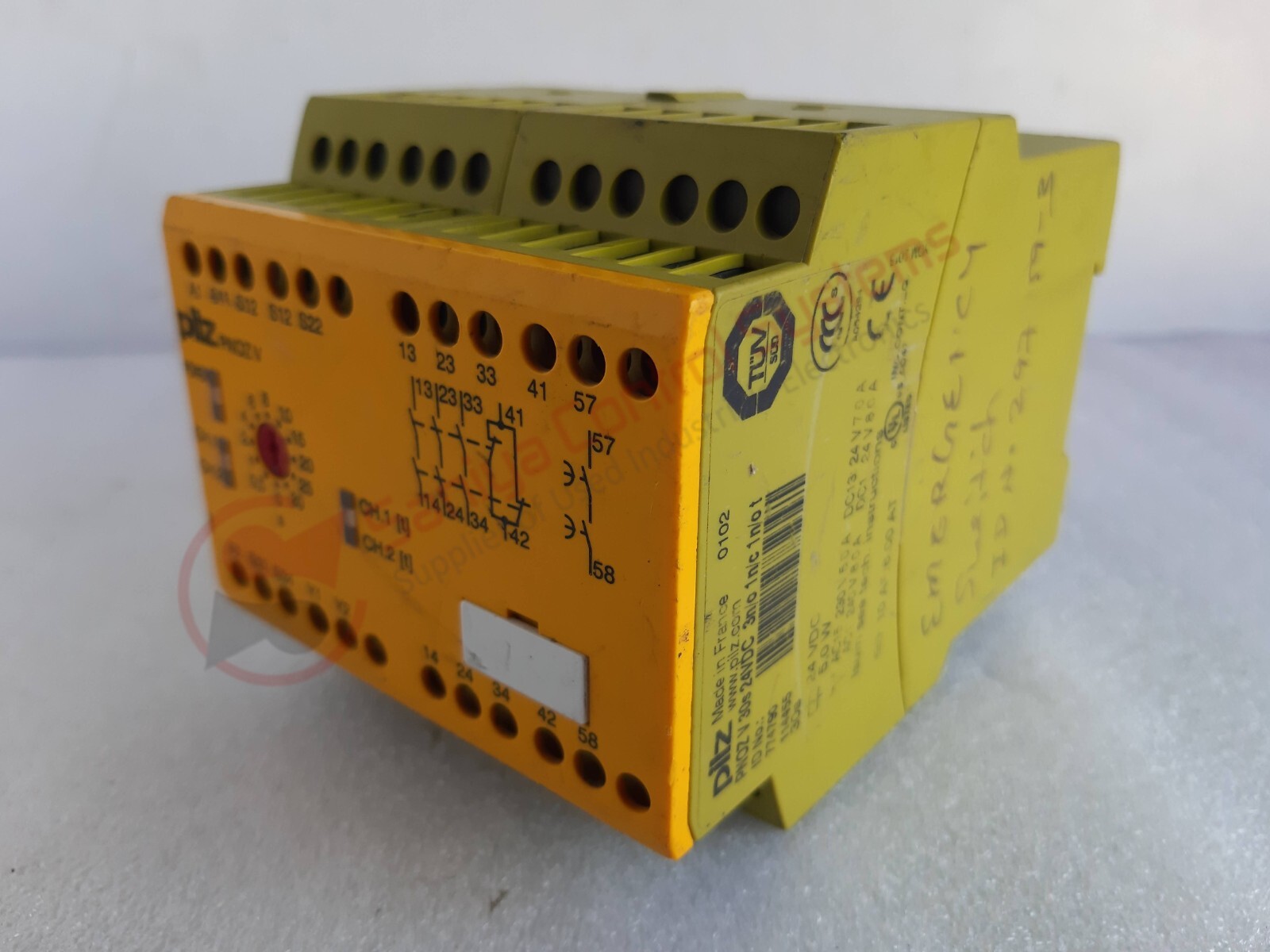 PILZ PNOZ V 30S 24VDC 3N/0 1N/C 1N/0 T SAFETY RELAY 774790