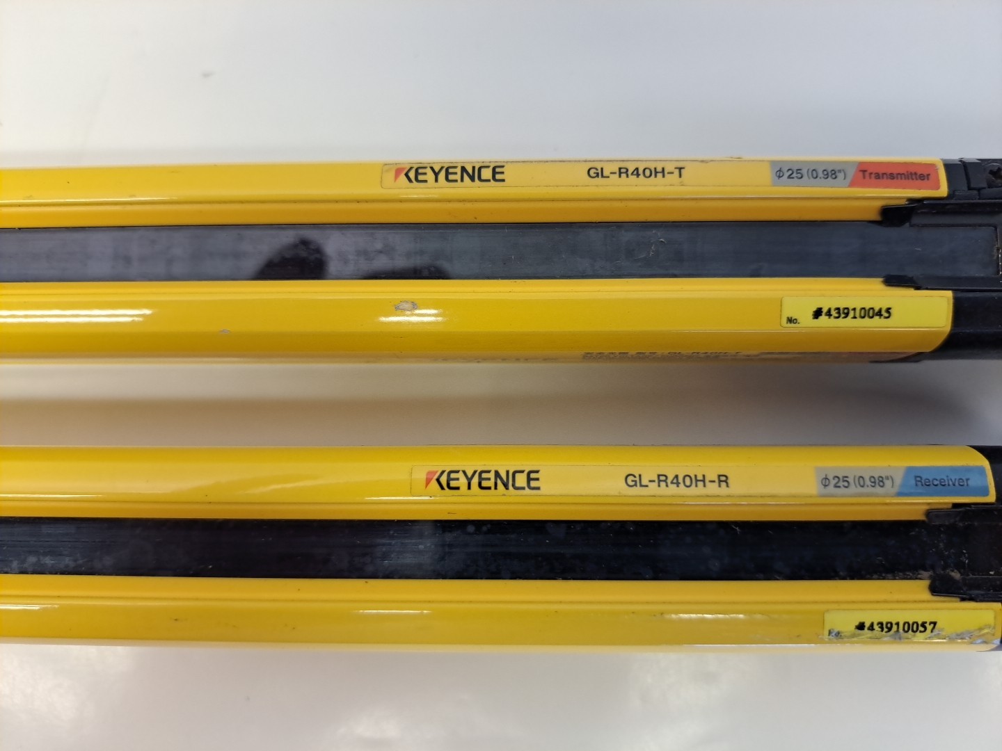 Keyence GL-R40H-T / GL-R40H-R Safety Light Curtain Set cable on both ends USED