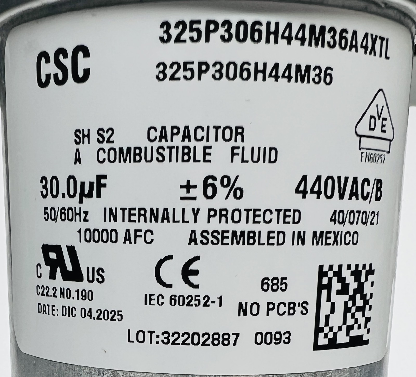 CSC 325P306H44M36A4XTL 30.0 uF 440V 32155391 0520 Run Round Capacitor 50/60HZ