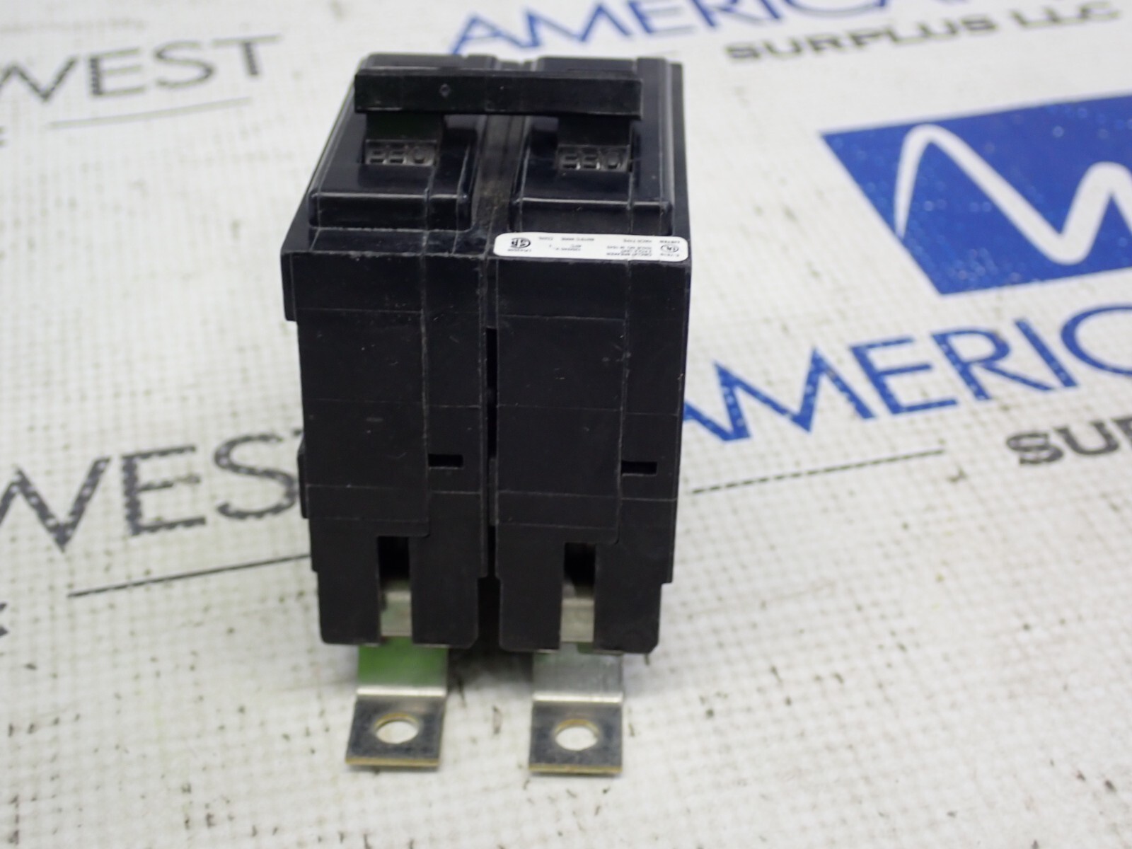 Eaton QBHW2040 2 Pole 40 Amp 120/240 Volt 22kA@120/240V Bolt On Circuit Breaker