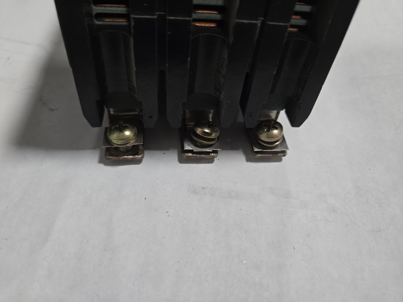 1-GE TEY330 Circuit Breaker 30 Amp Bolt-On 480y/277V