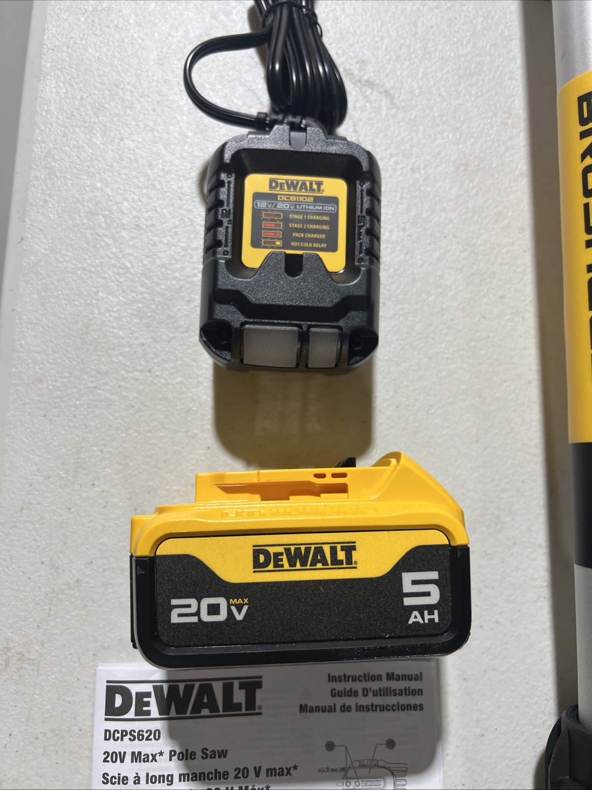 DeWalt 20V XR MAX 8 inch Cordless Pole Saw Kit – DCPS620P1