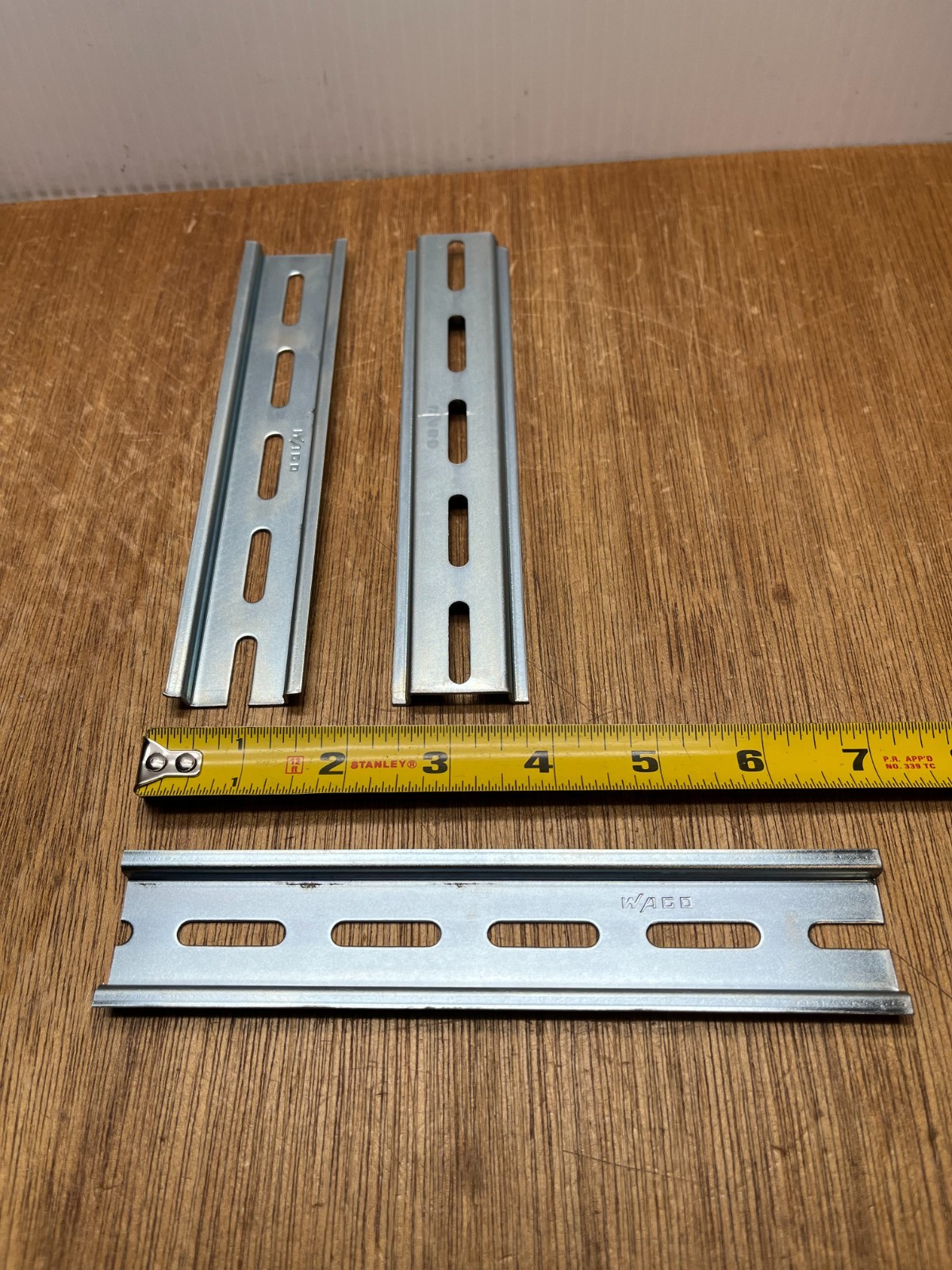 (Qty.4) Wago 6″ DIN Mounting Slotted Carrier Rail 35 X 7.5 MM Zinc Plated Steel
