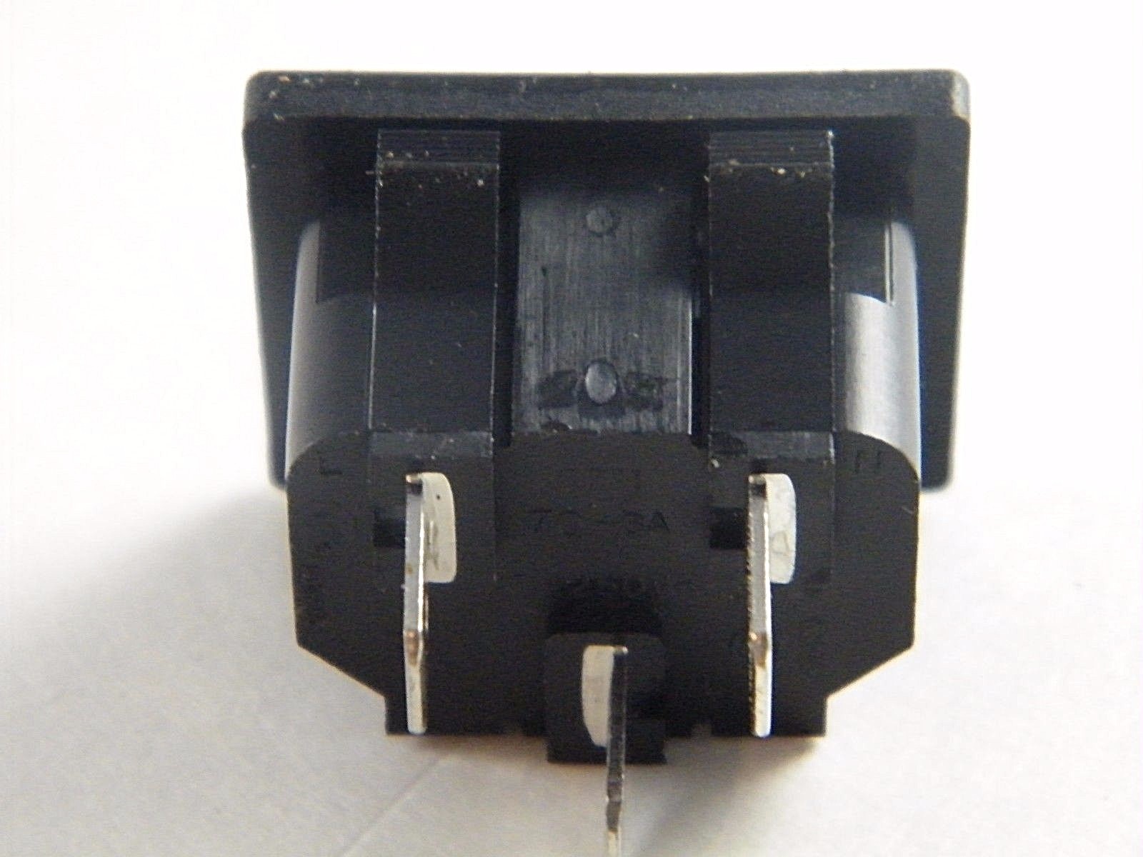 INALAYS AC POWER STANDARD C14 INLET CONNECTOR 0711 SNAP-IN ~ NEW NWOP