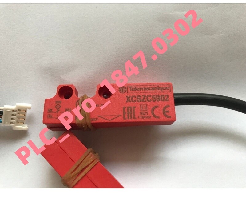 1PCS NEW Telemecanique XCSZC5902 Coded Magnetic Switches XCSZC5902 Fast ship