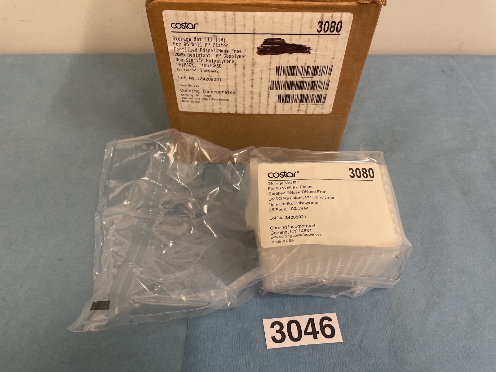 Corning Costar 3080 Round Well Storage Mat III for 96-Well Microplates + Blocks