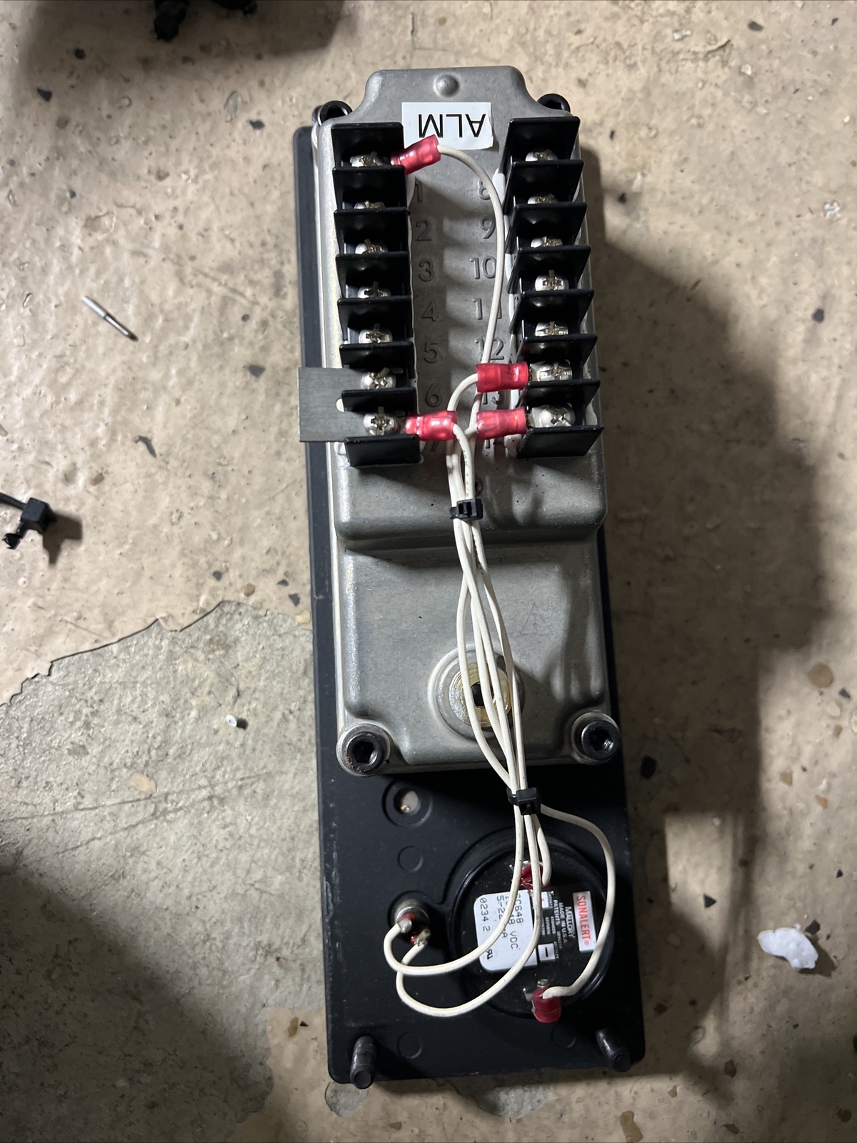 Used Caterpillar 130-3349 Remote Annunciator EMCP Control Panel ALM Module