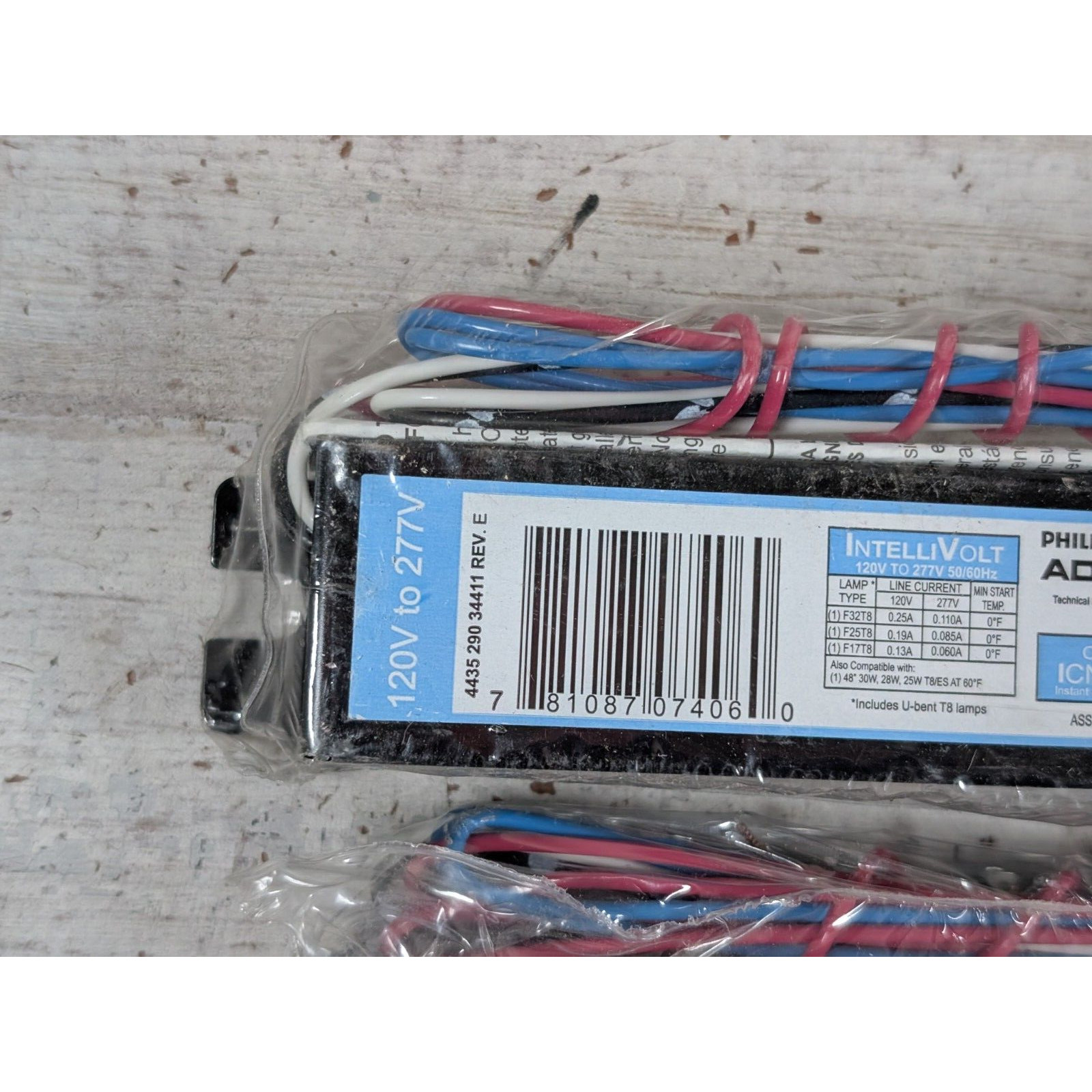 Lot of 2 Philips Advance Centium ICN-1P32N Fluorescent Ballast 120v to 277v