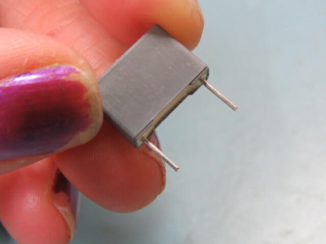 ARCOTRONICS R73PF1100SE00J Qty of 100 per Lot Polyproylene Capacitor