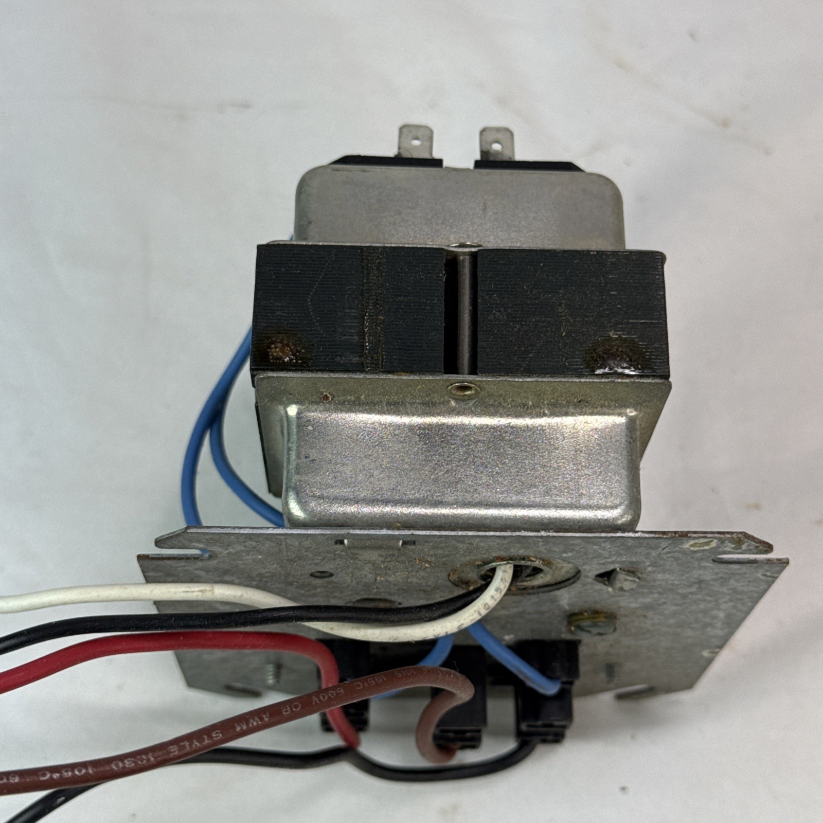 Honeywell TradeLine Fan Center R8239 A 1052 Preowned Good Condition