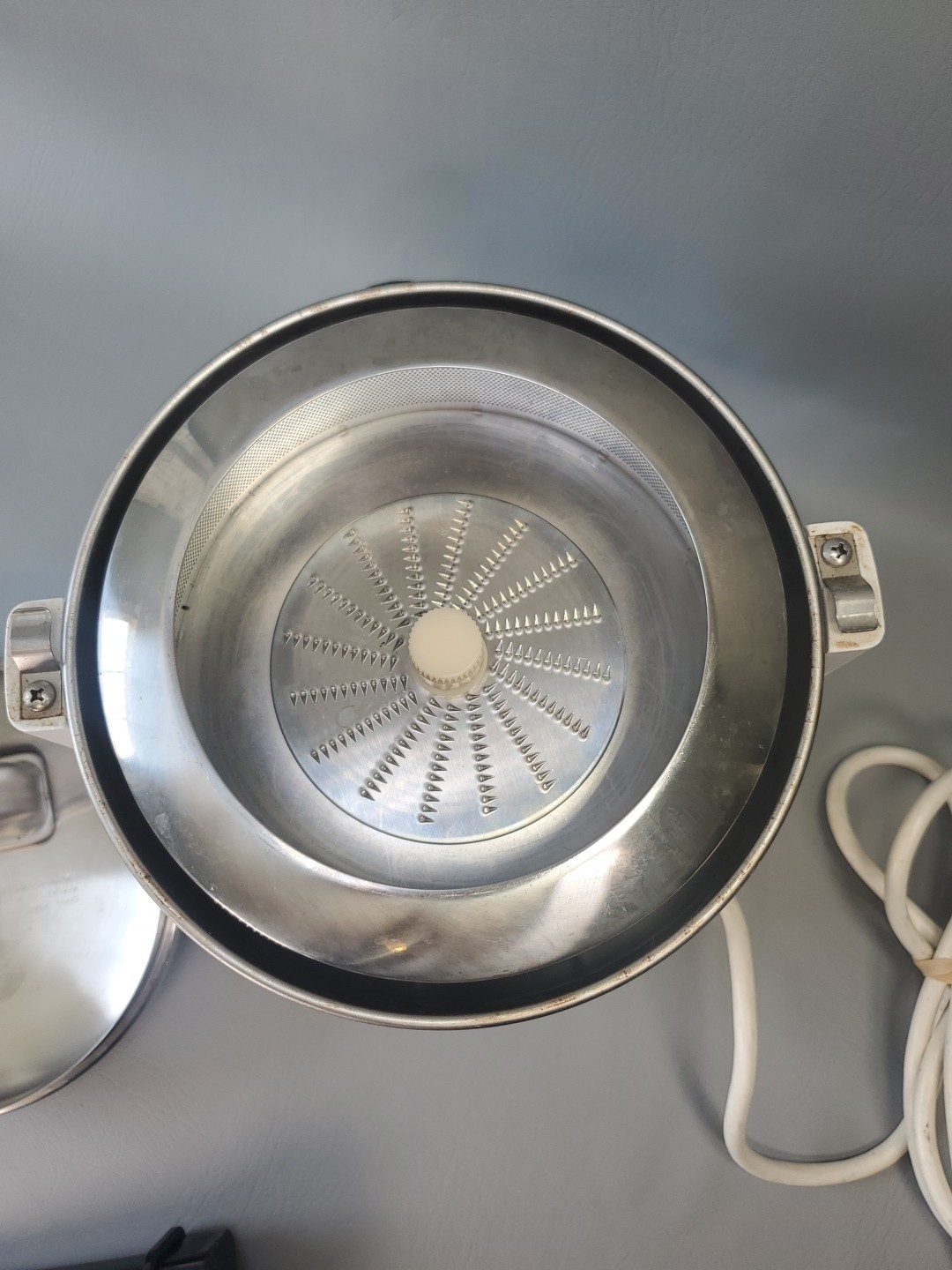 Waring Commercial Juice Extractor Professional Model 6001C 31JE27 PLEASE READ