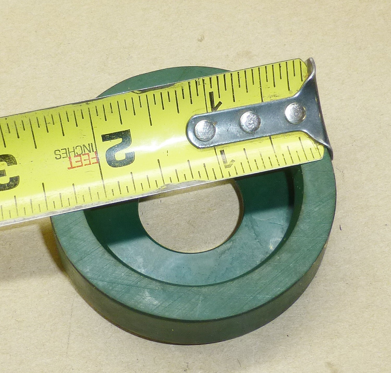Lot of 25 rubber plastic sprinkler guard donut green 2-1/2″