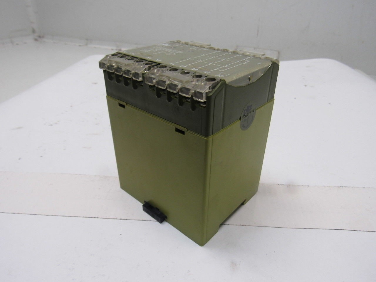 Pilz PNOZ 1 3S/1O ID Nr. 475695 E-Stop Safety Gate Relay 24VDC