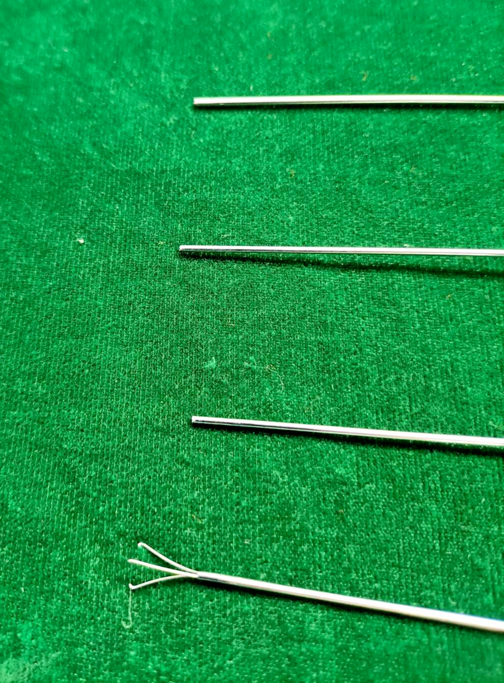 4pc Hysteroscopy PCNL Tripronge Forceps 3FR 40cm Reusable Surgical Instruments