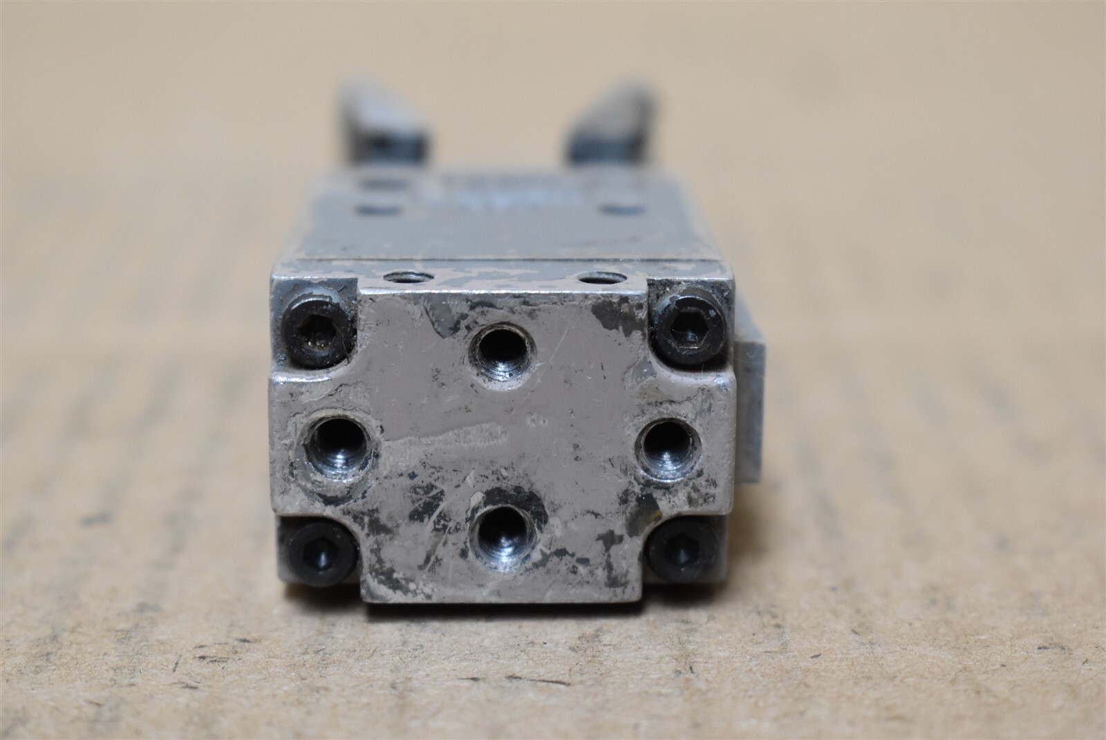 Harmo Pneumatic Gripper Part No. HC20