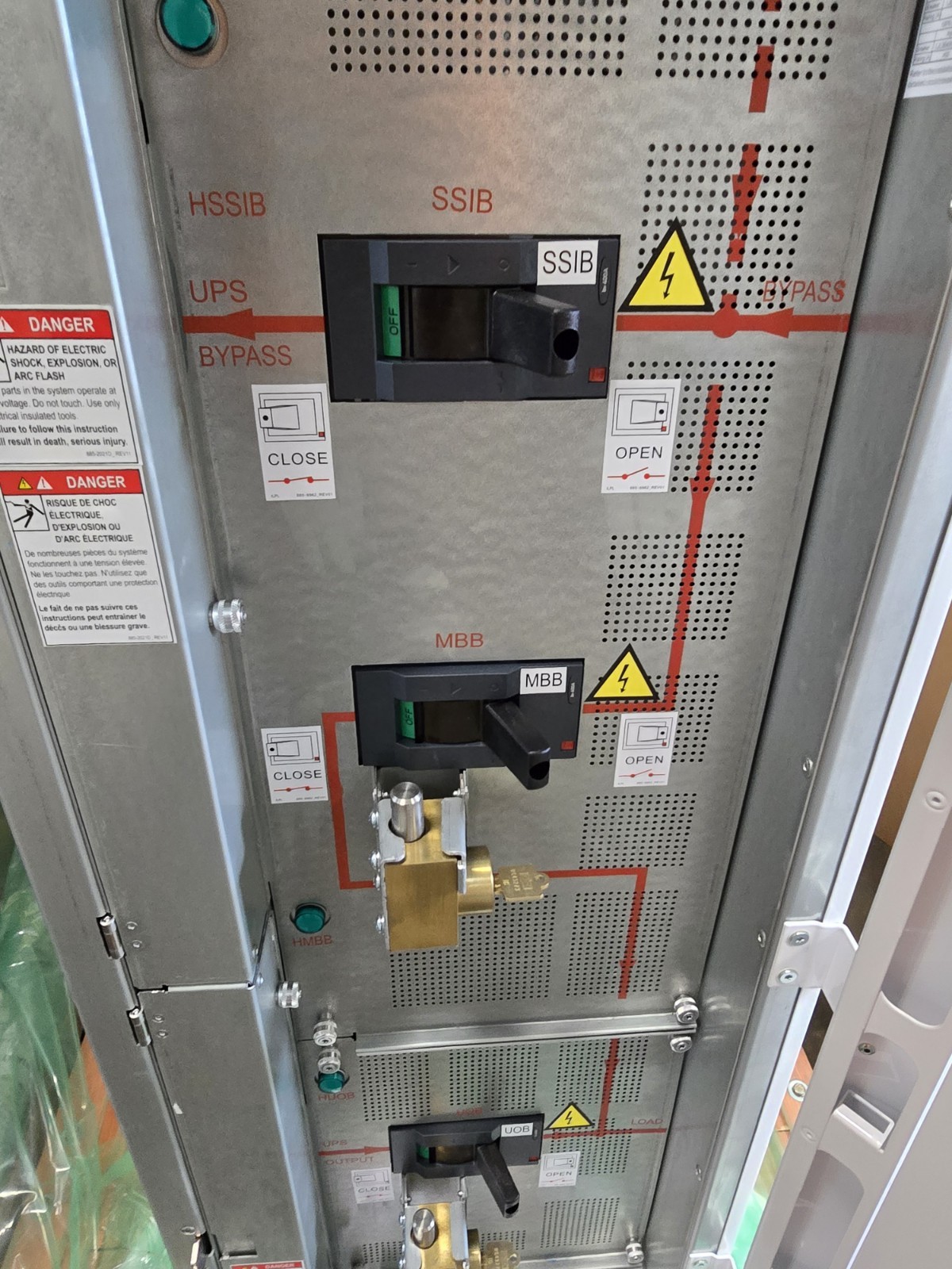 Galaxy VM 160 kVA 480 V Schneider Electric 160 KVA UPS