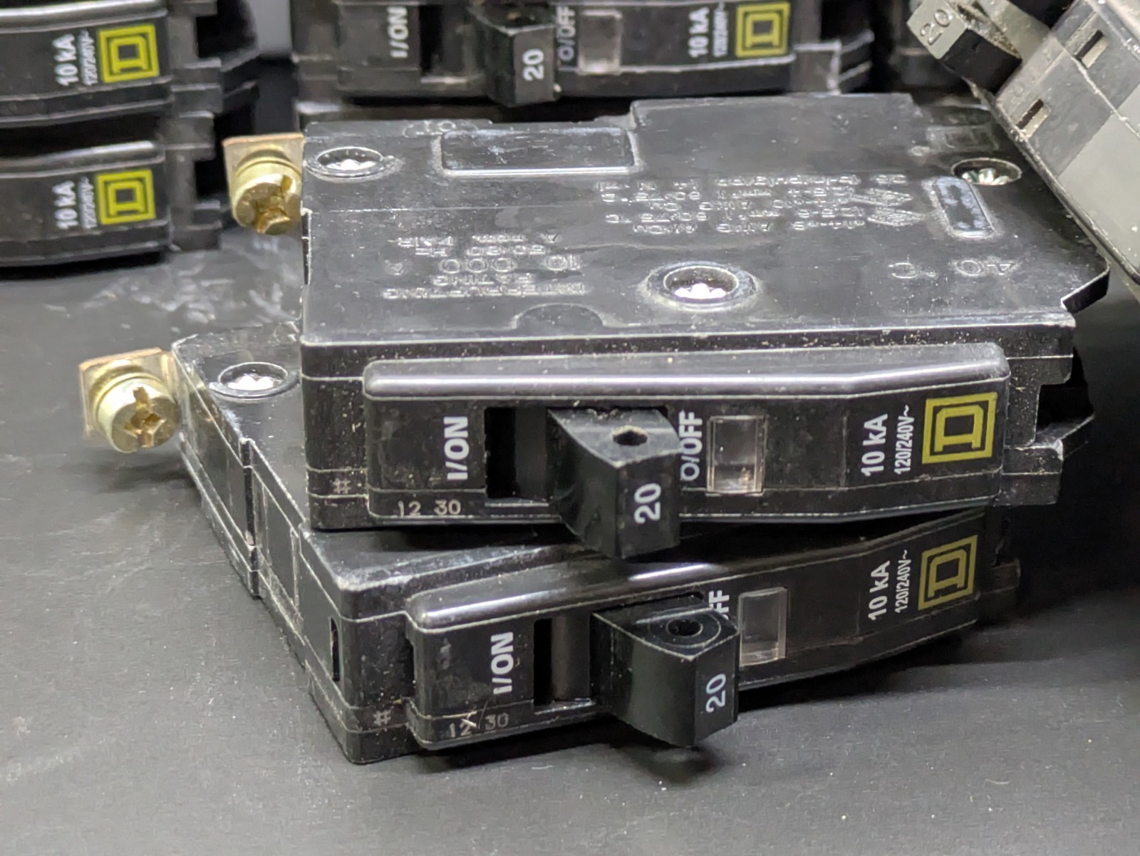 Square D Circuit Breakers Lot of 25: QO 20A 30A Single Pole Tandem Plug/Bolt On