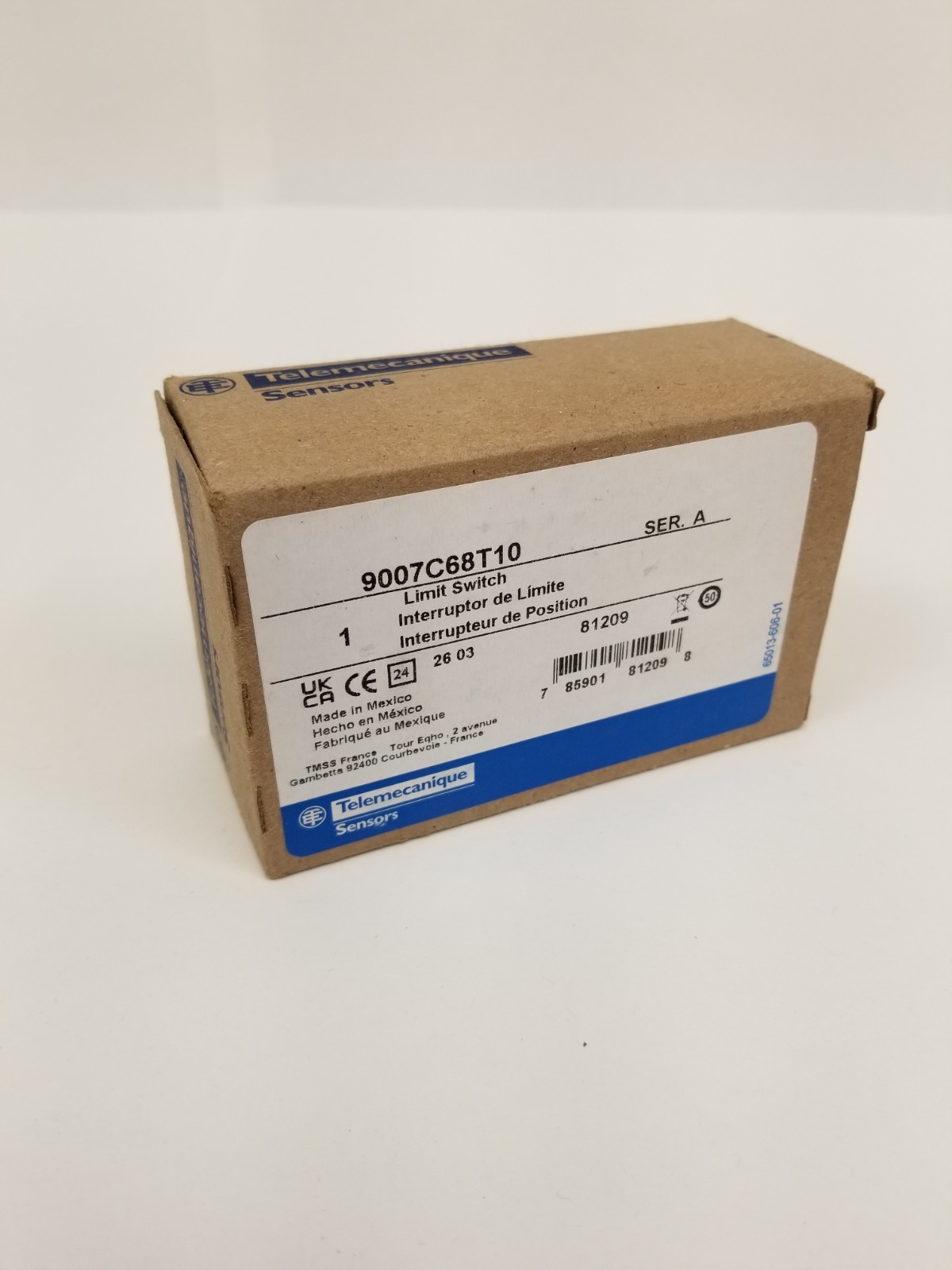 Telemecanique 9007C68T10 Limit Switch 10A 600 VAC 2NO/2NC 2-Pole NEW