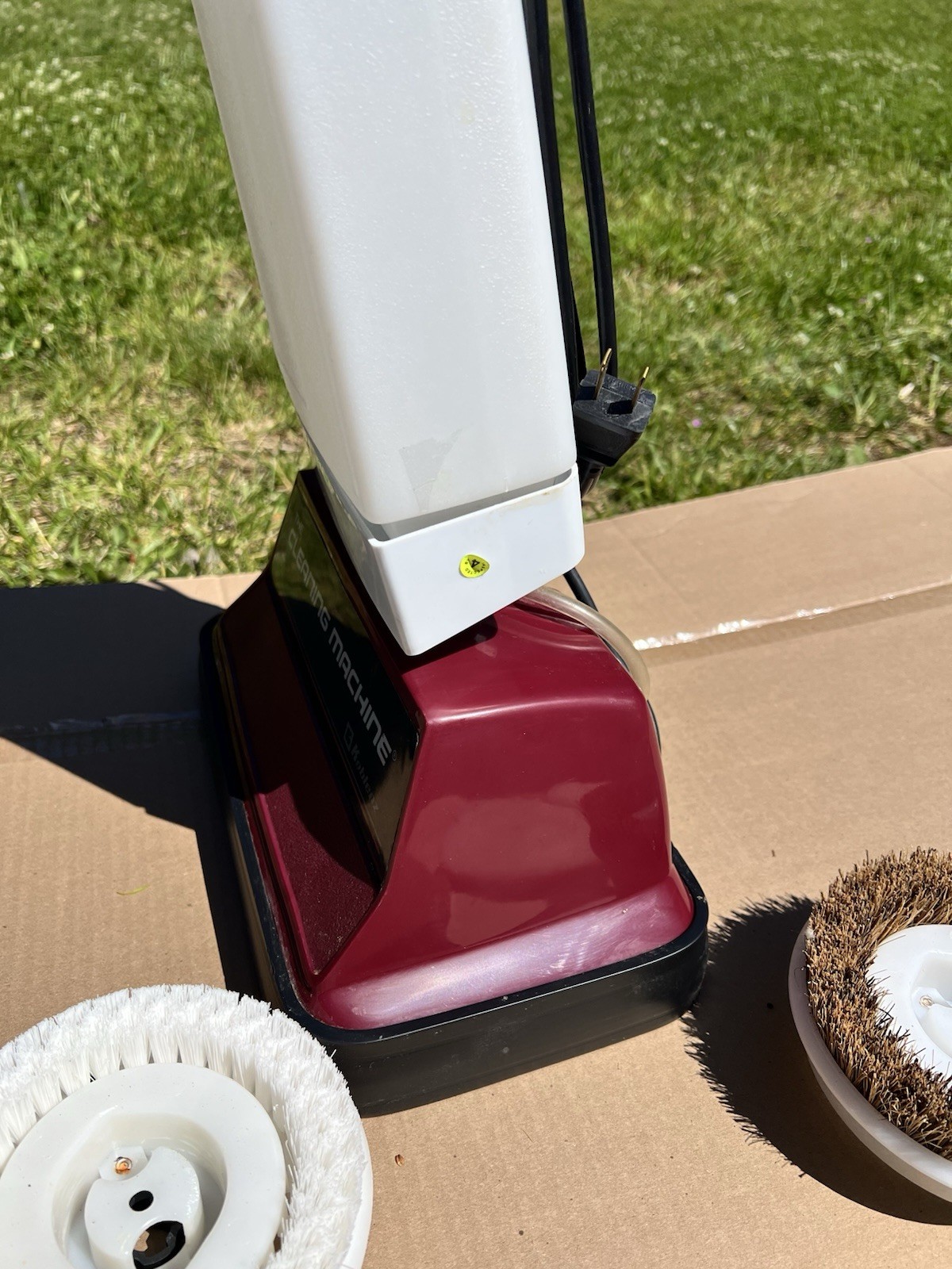 VTG Koblenz P820 The Cleaning Machine Shampoo Polisher 3 Speed + Brushes Maroon