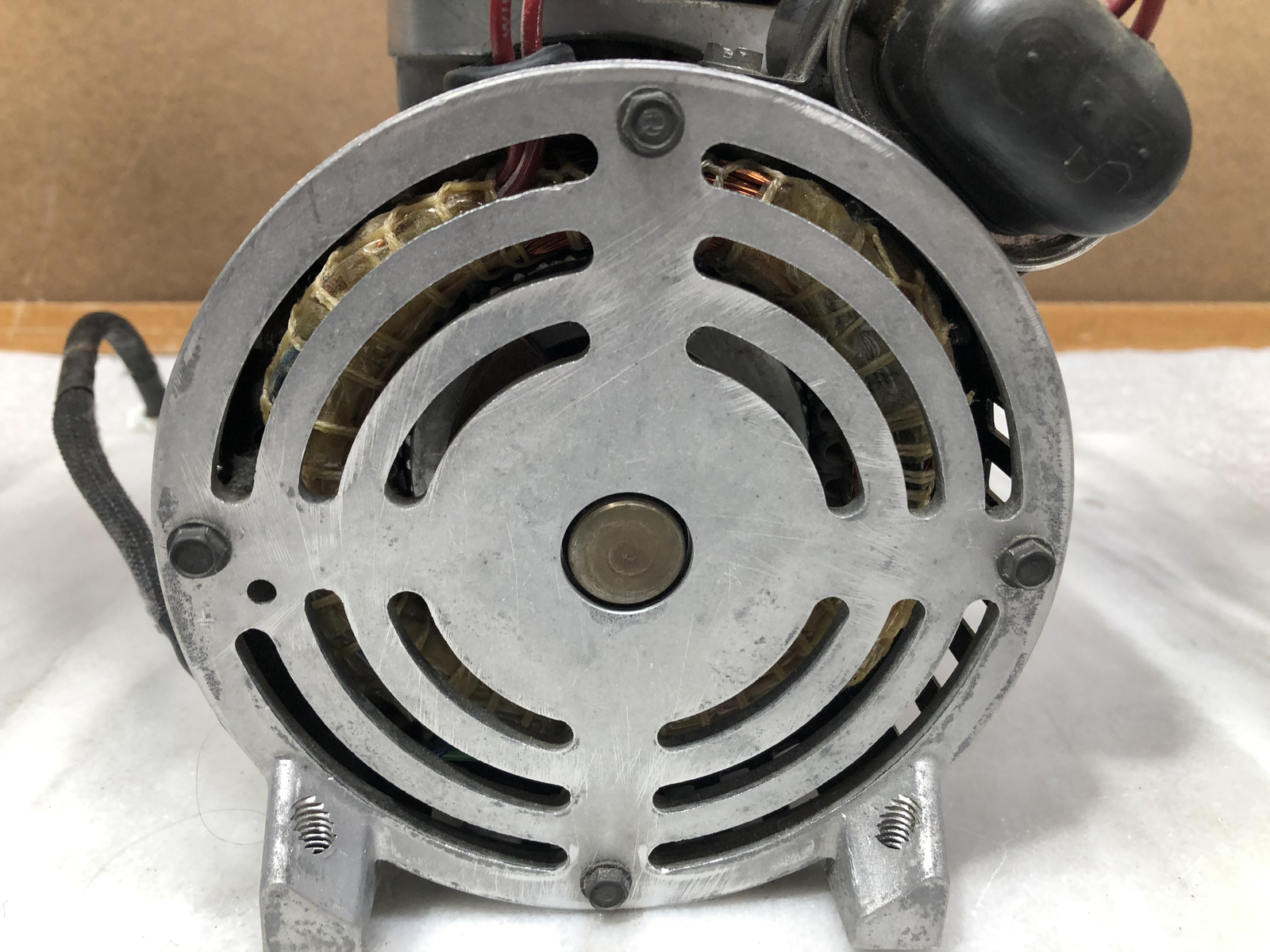 GAST 74R135-P101-H200X, 100-115 AMPS 2.5 HZ 60 PUMP, MAX DUTY of 100 PSIG
