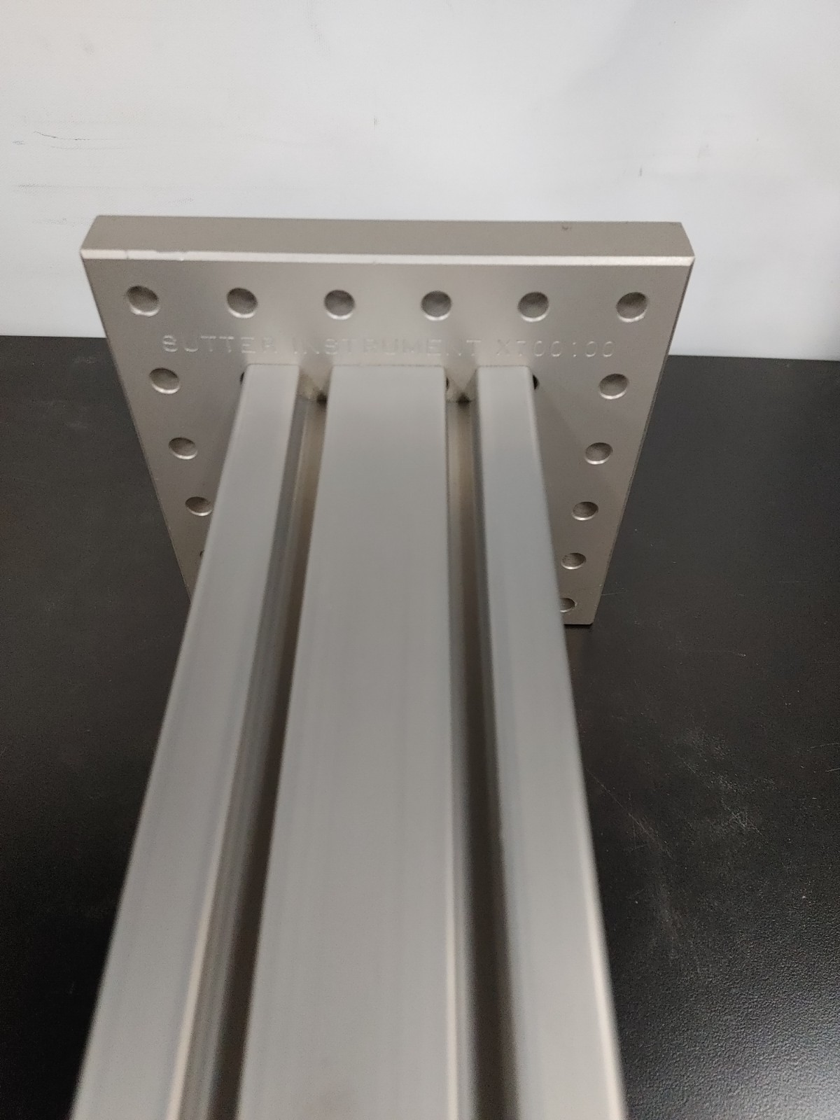 SUTTER INSTRUMENTS X700100 XY Translator Micromanipulator Stand