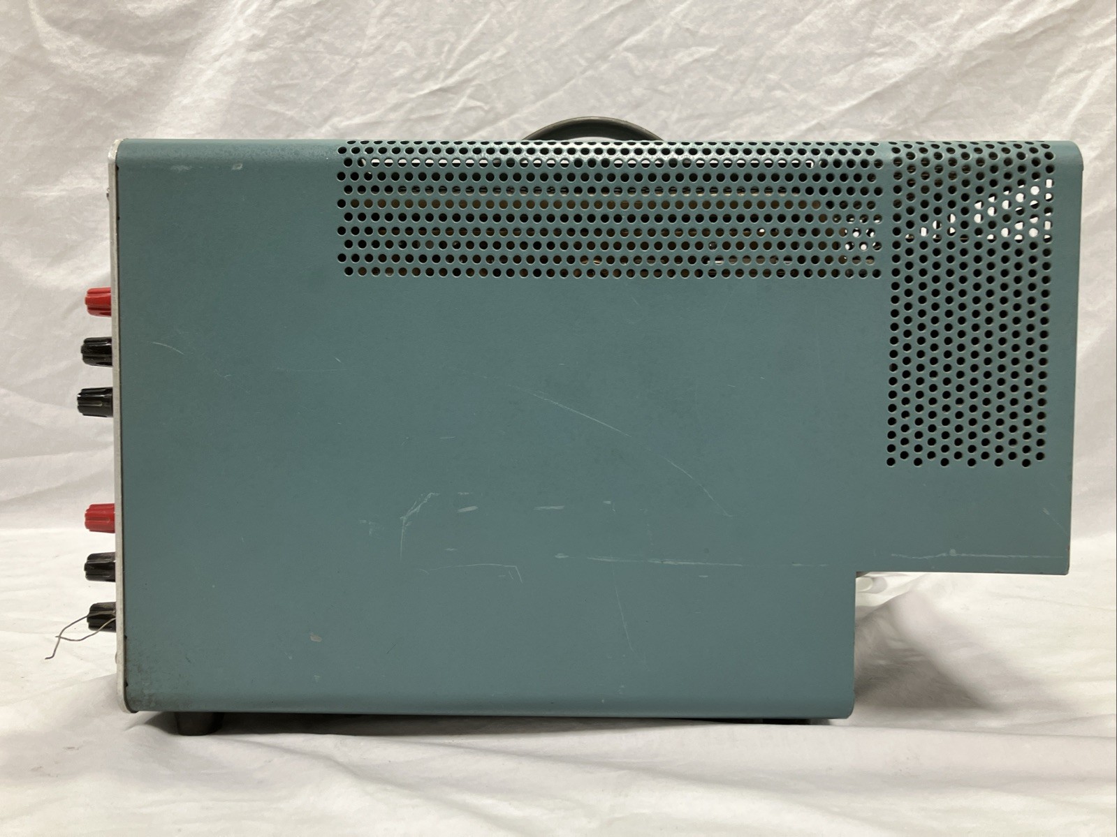Power Designs TP325 Triple Output DC Power Supply 0-32V 1A, 0-6V 5A See VIDEO