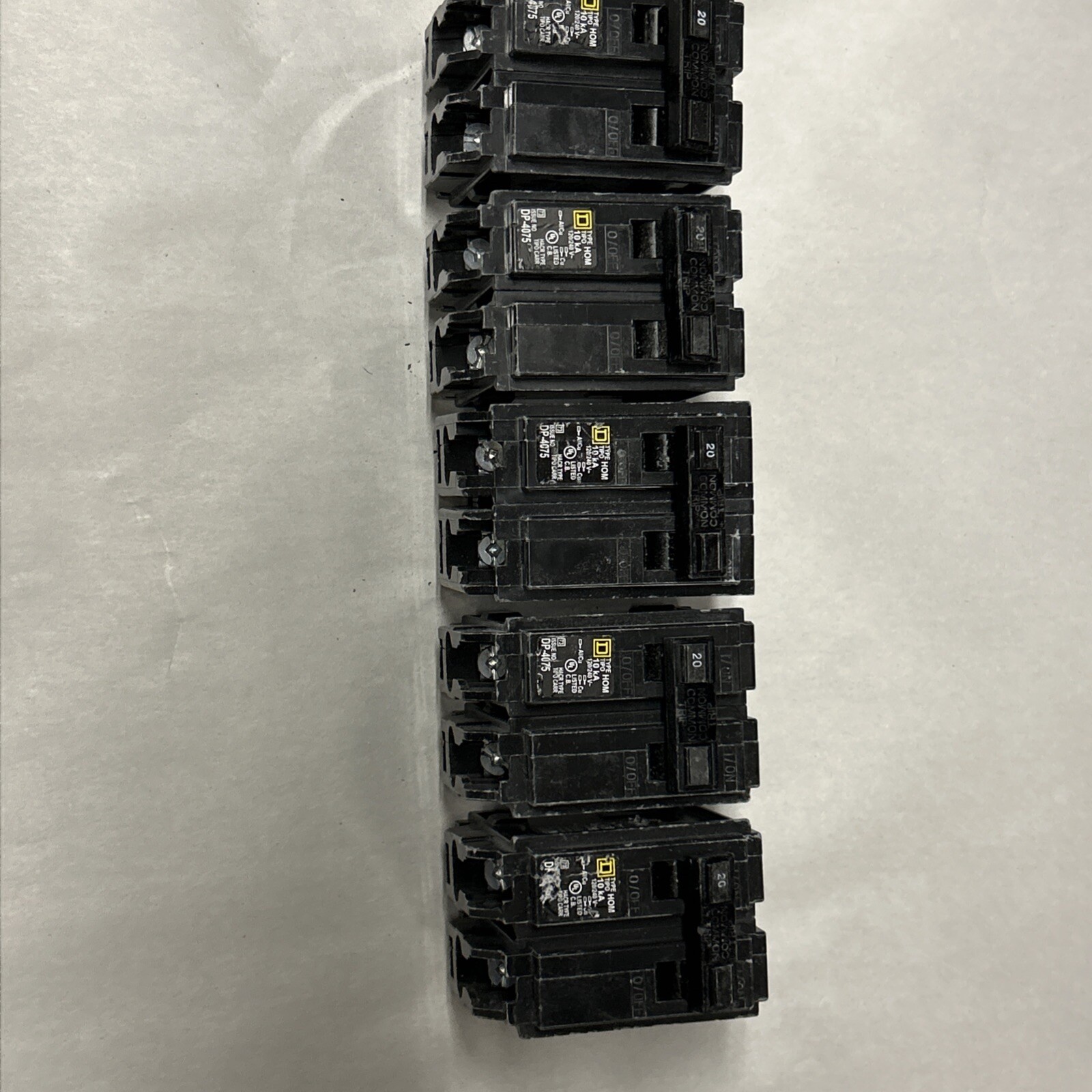 10 Pack Homeline 2-pole 20amp Common Trip Breaker For Mwbc Wireing.